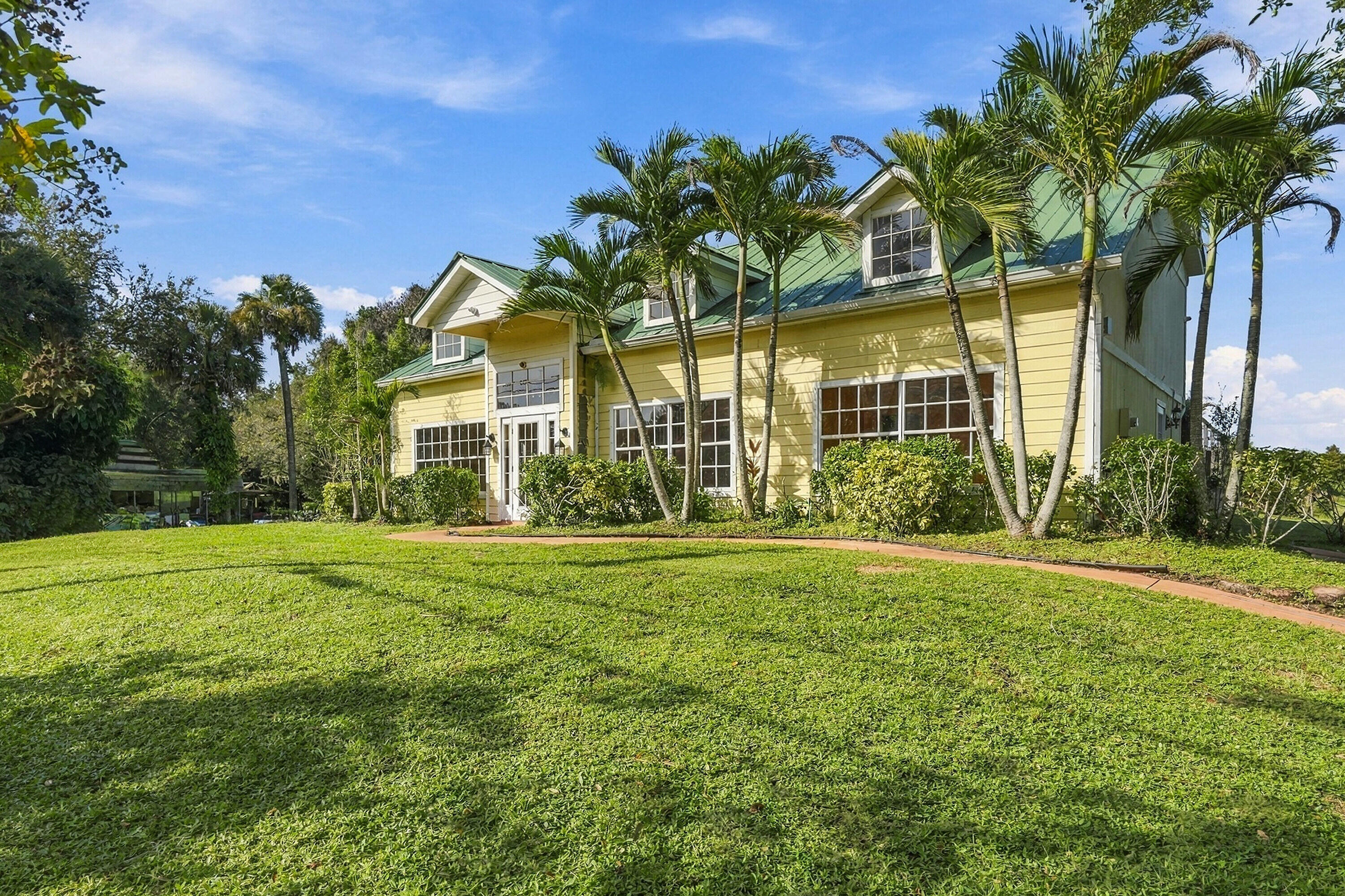 4813 Sunrise Boulevard Property Photo 3
