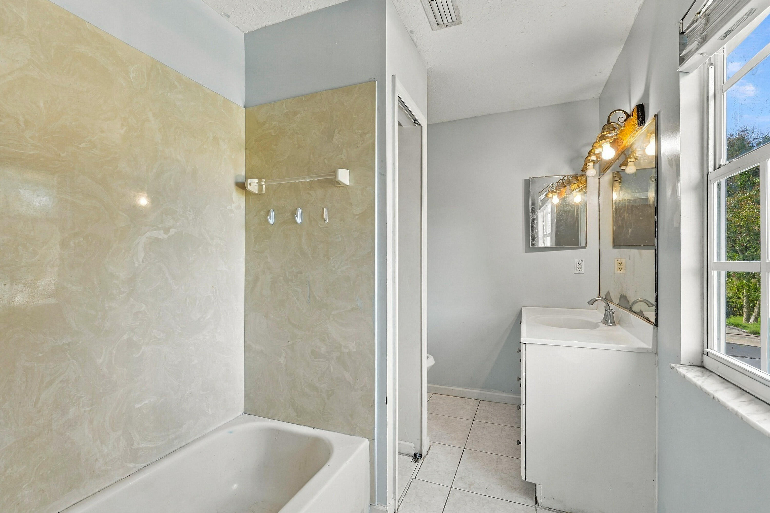 4813 Sunrise Boulevard Property Photo 29