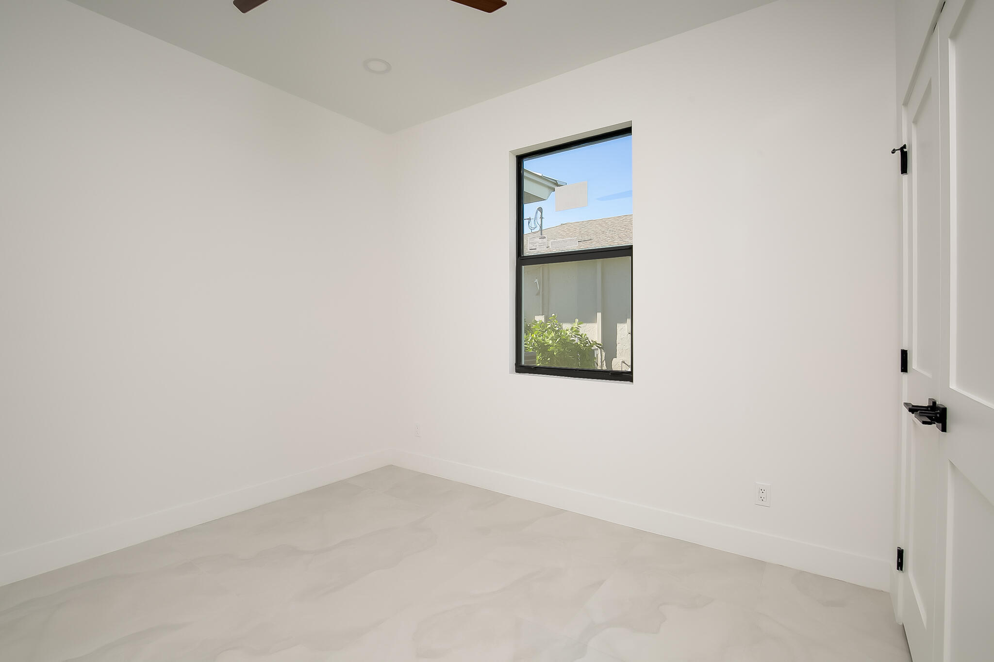 5945 Nw Foust Circle Property Photo 14