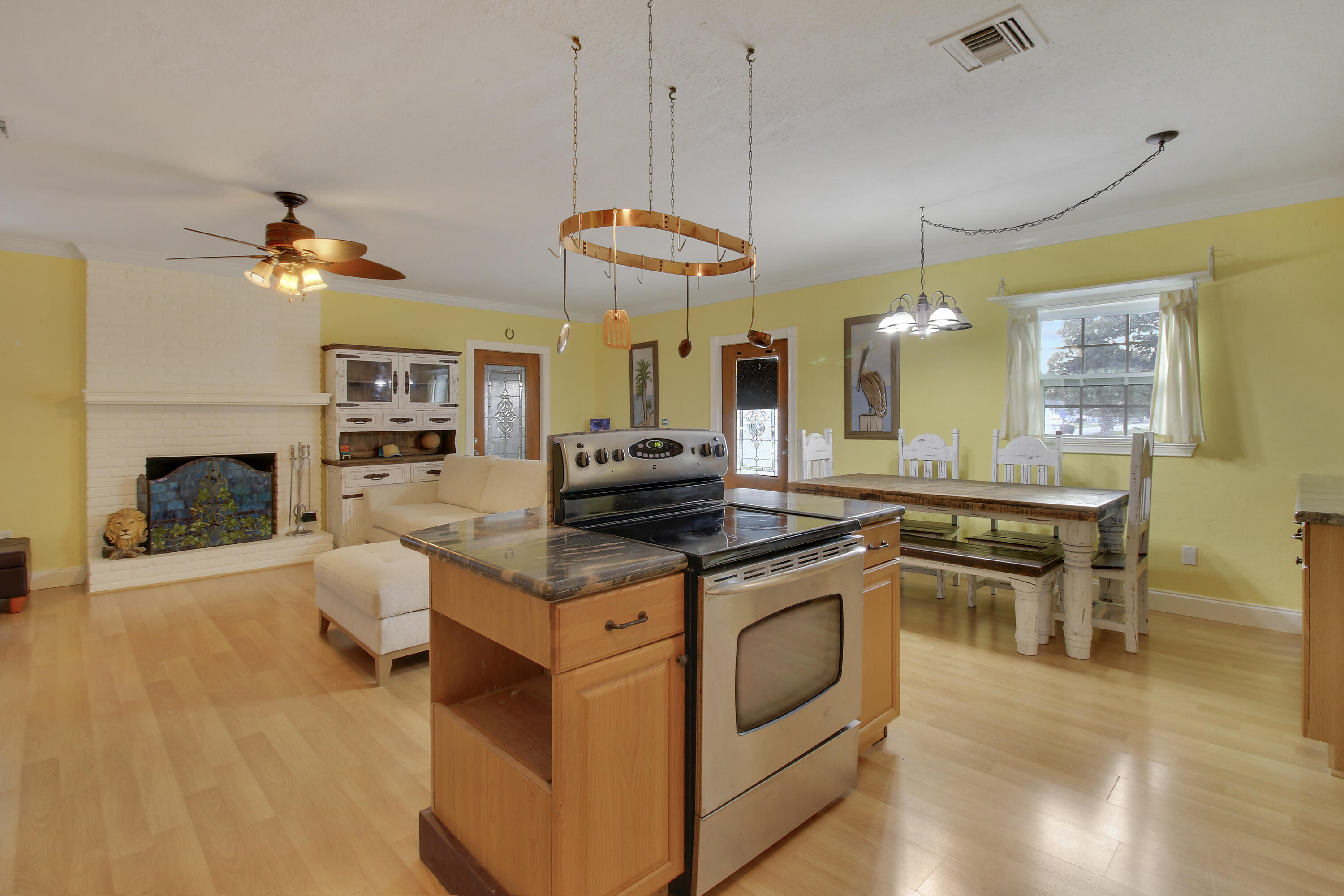 1225 Mohawk Street Property Photo 15