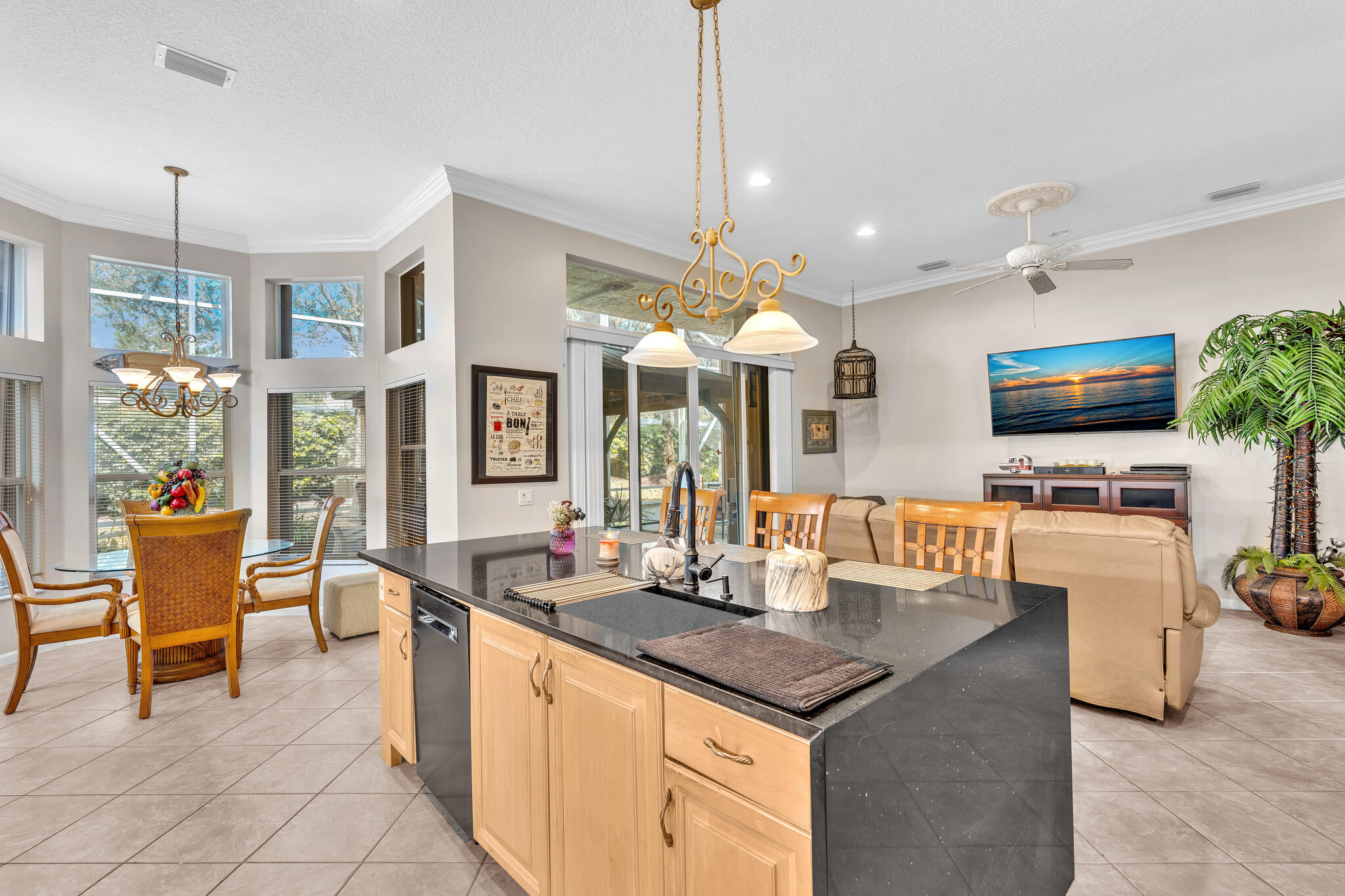 8127 Playa Del Sur Boulevard Property Photo 8