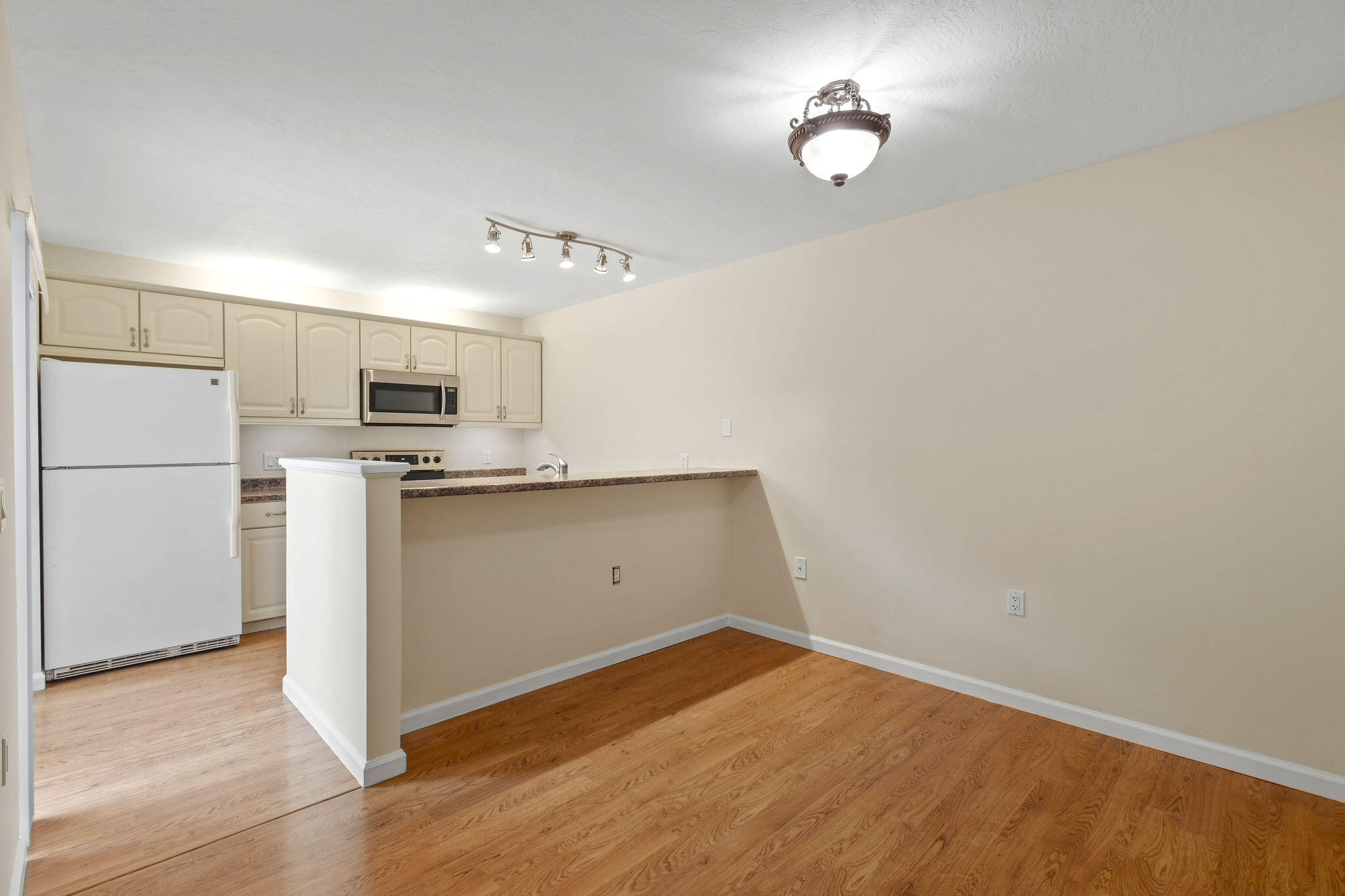 2302 23rd Court Property Photo 11