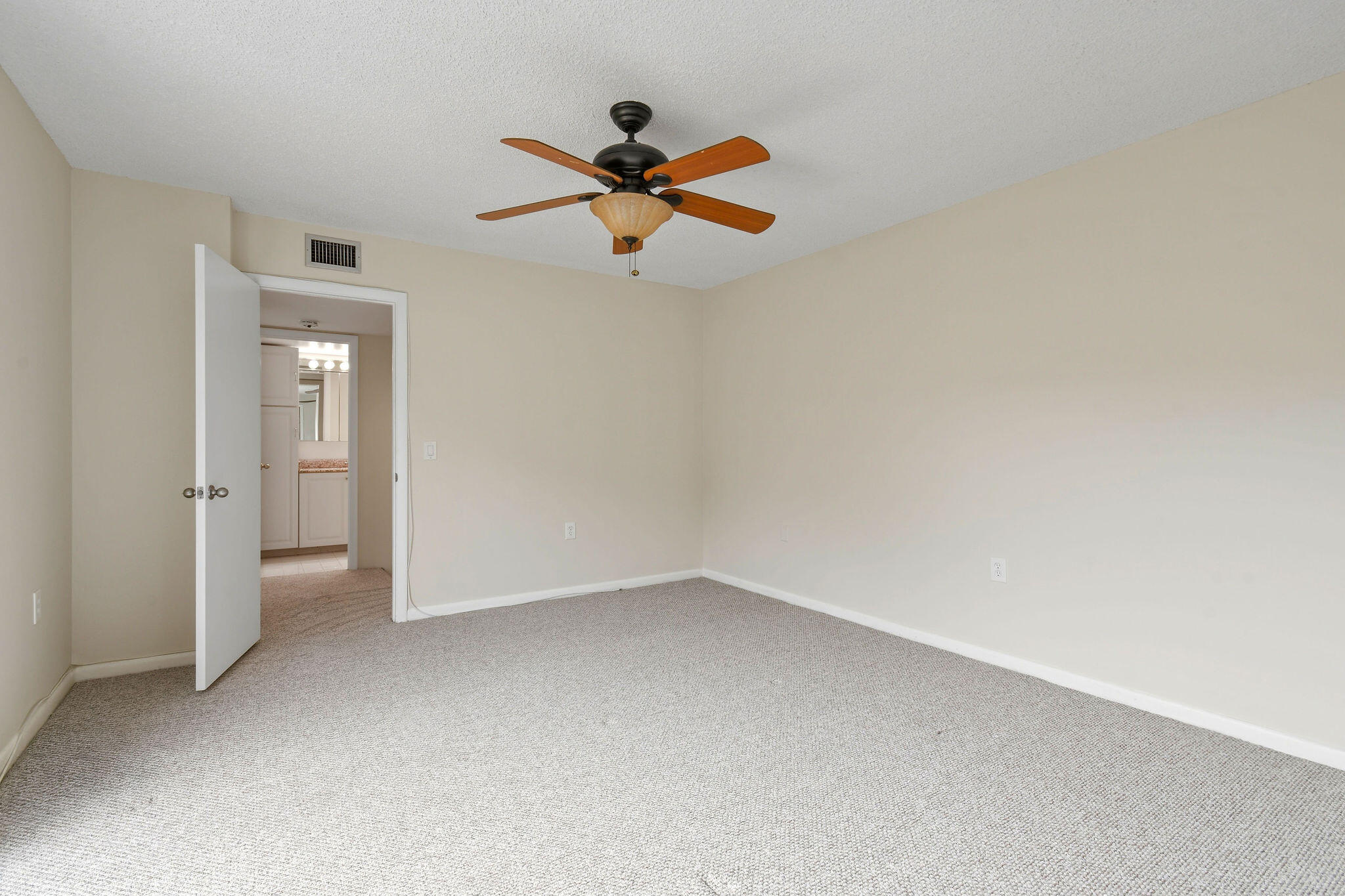 2302 23rd Court Property Photo 30