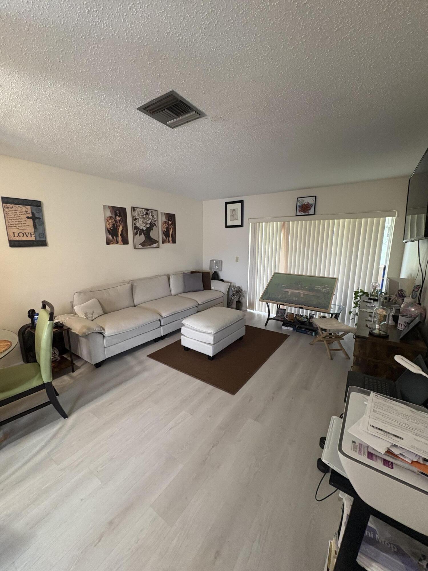 2580 Emory Drive E E Property Photo 3