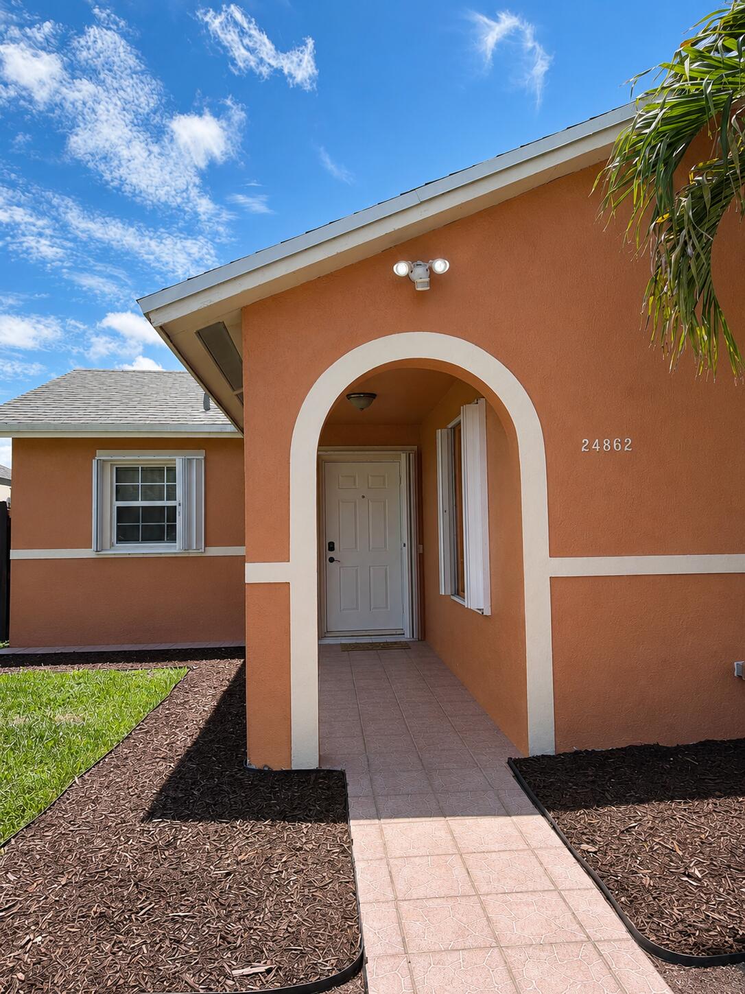 24862 Sw 128th Court Property Photo 1