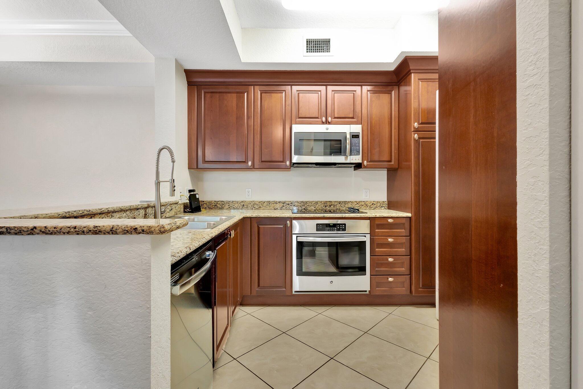 1660 Renaissance Commons Boulevard 2124 Property Photo 6