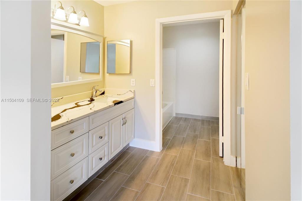 1143 Coral Club Drive 1143 Property Photo 11