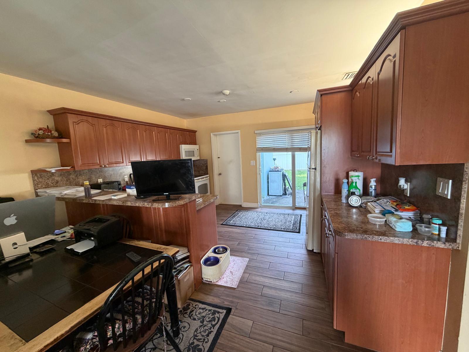 1741 Ne 55th Street Property Photo 4