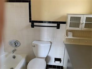 1741 Ne 55th Street Property Photo 12