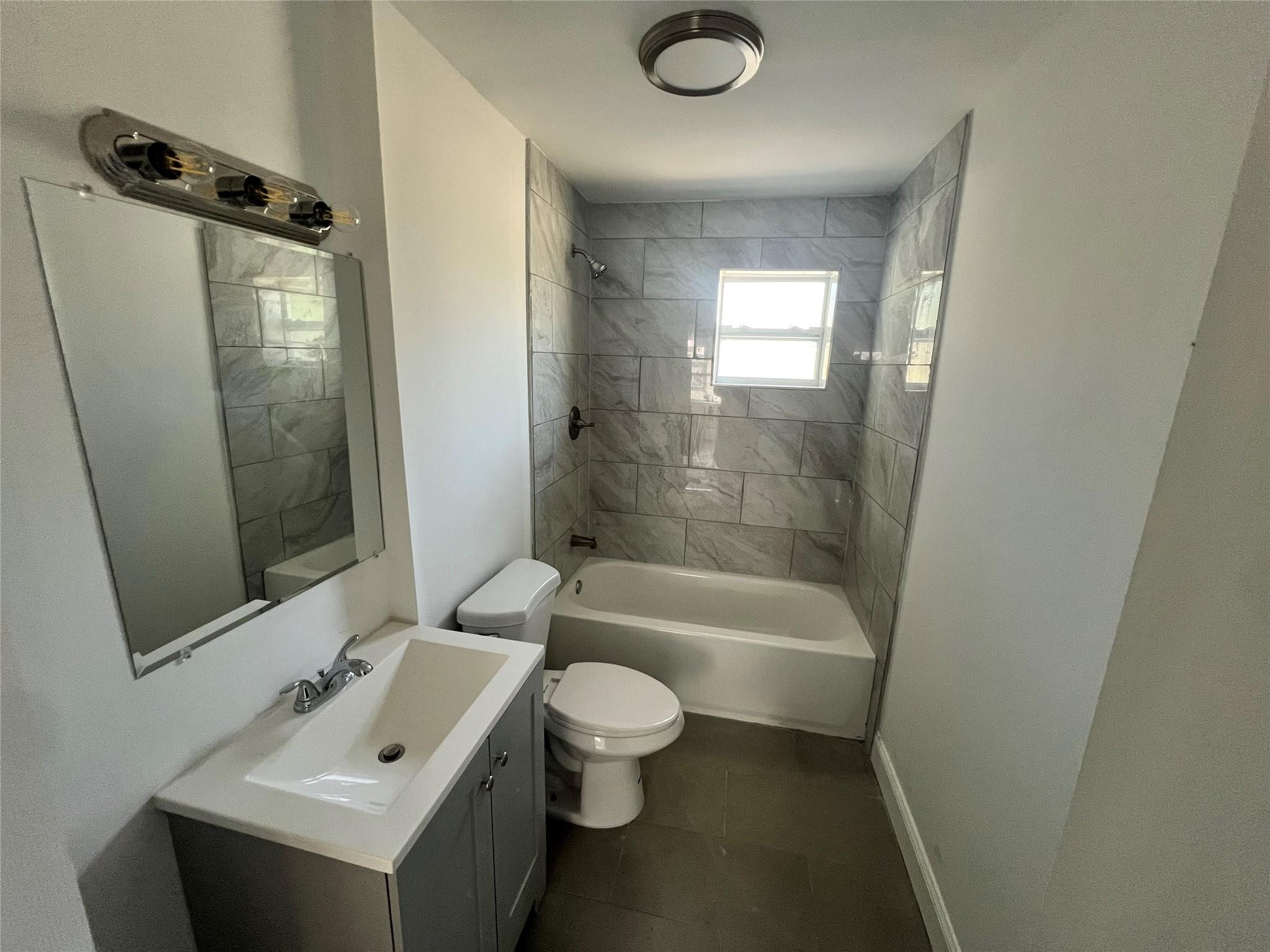422 Sw 4th Avenue B Property Photo 8
