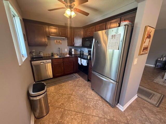 376 SAXONY H Property Photo 1