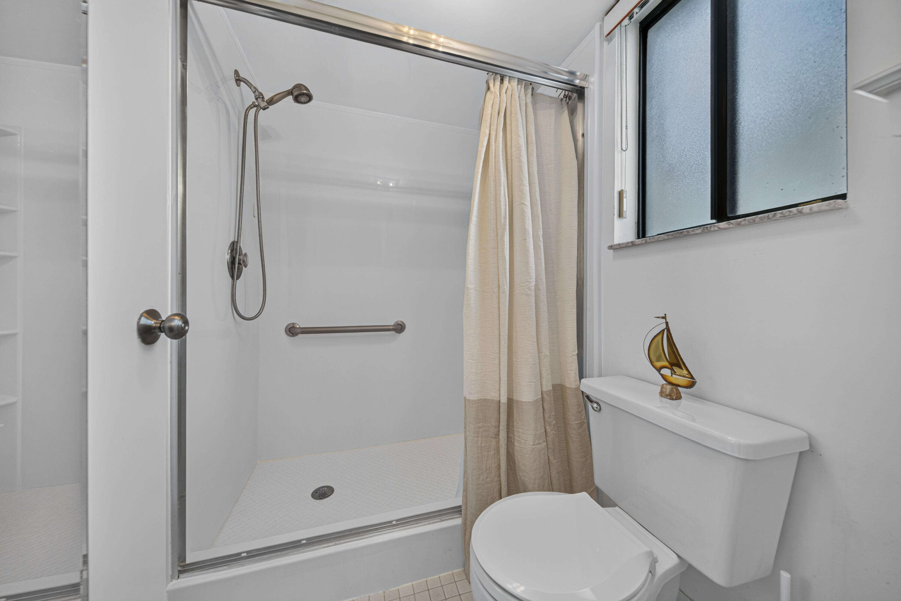 5599 Courtyard Drive Property Photo 12