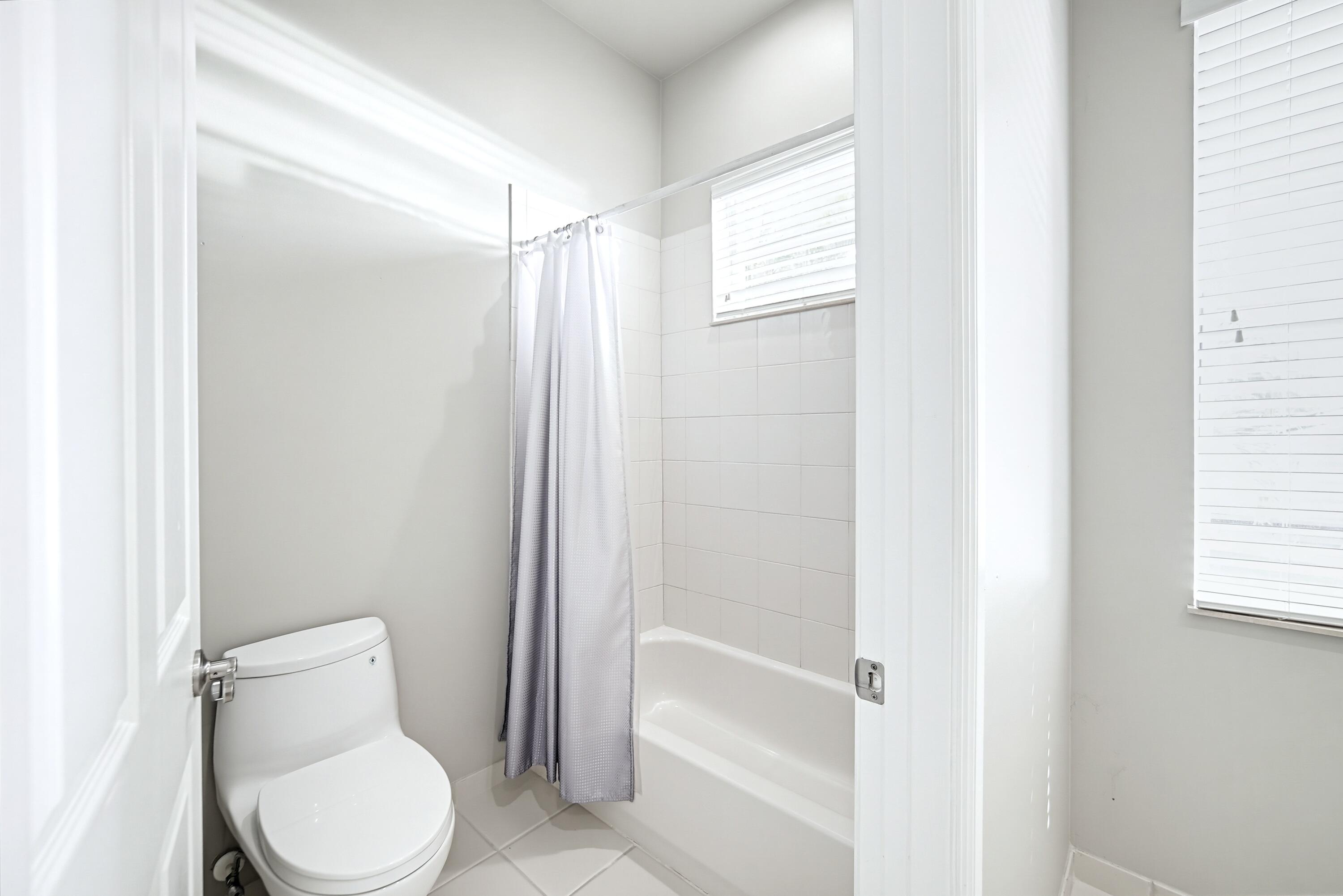 7486 Nw 116th Lane Property Photo 53