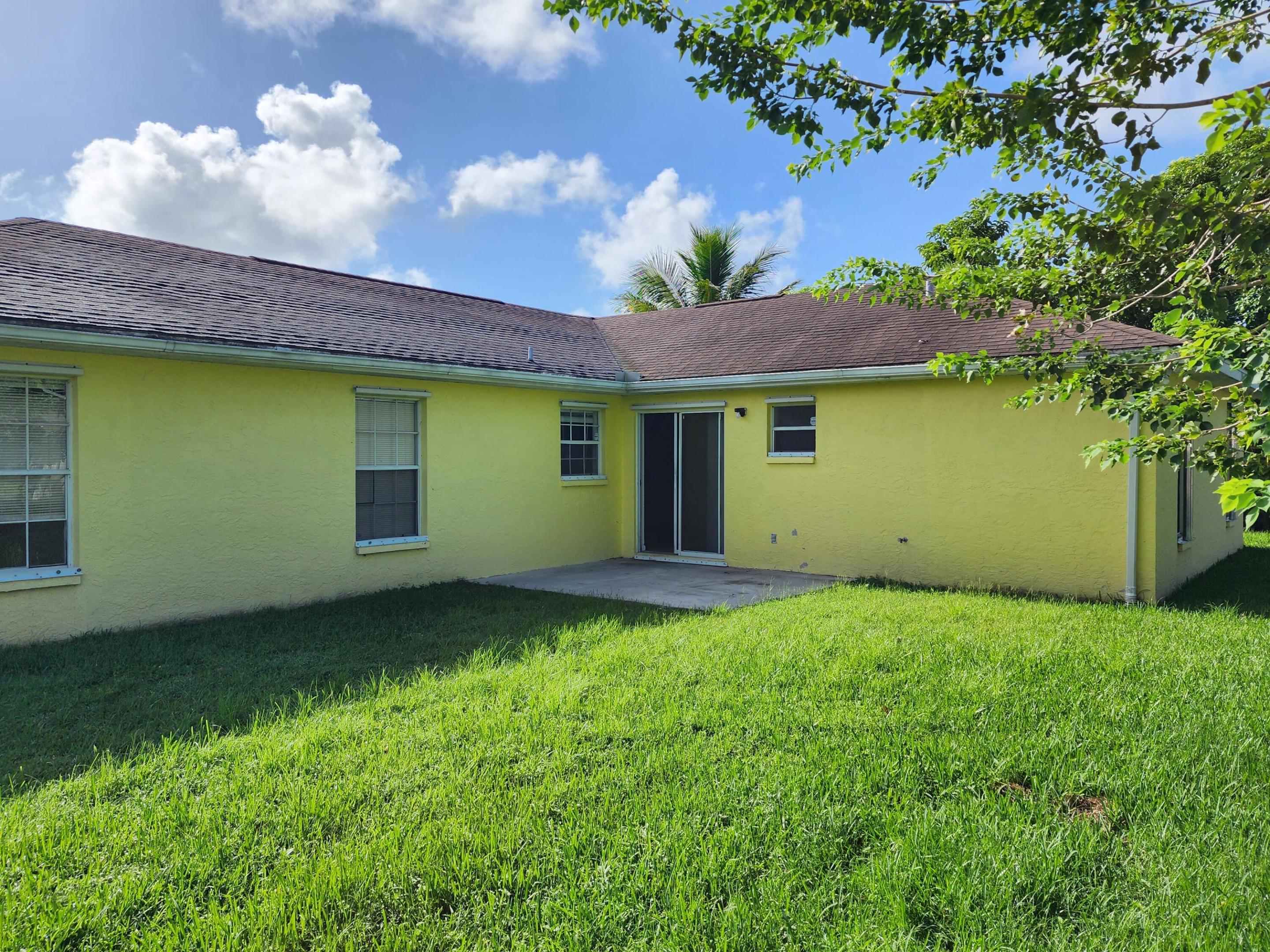 2514 Se Rock Springs Drive Property Photo 13