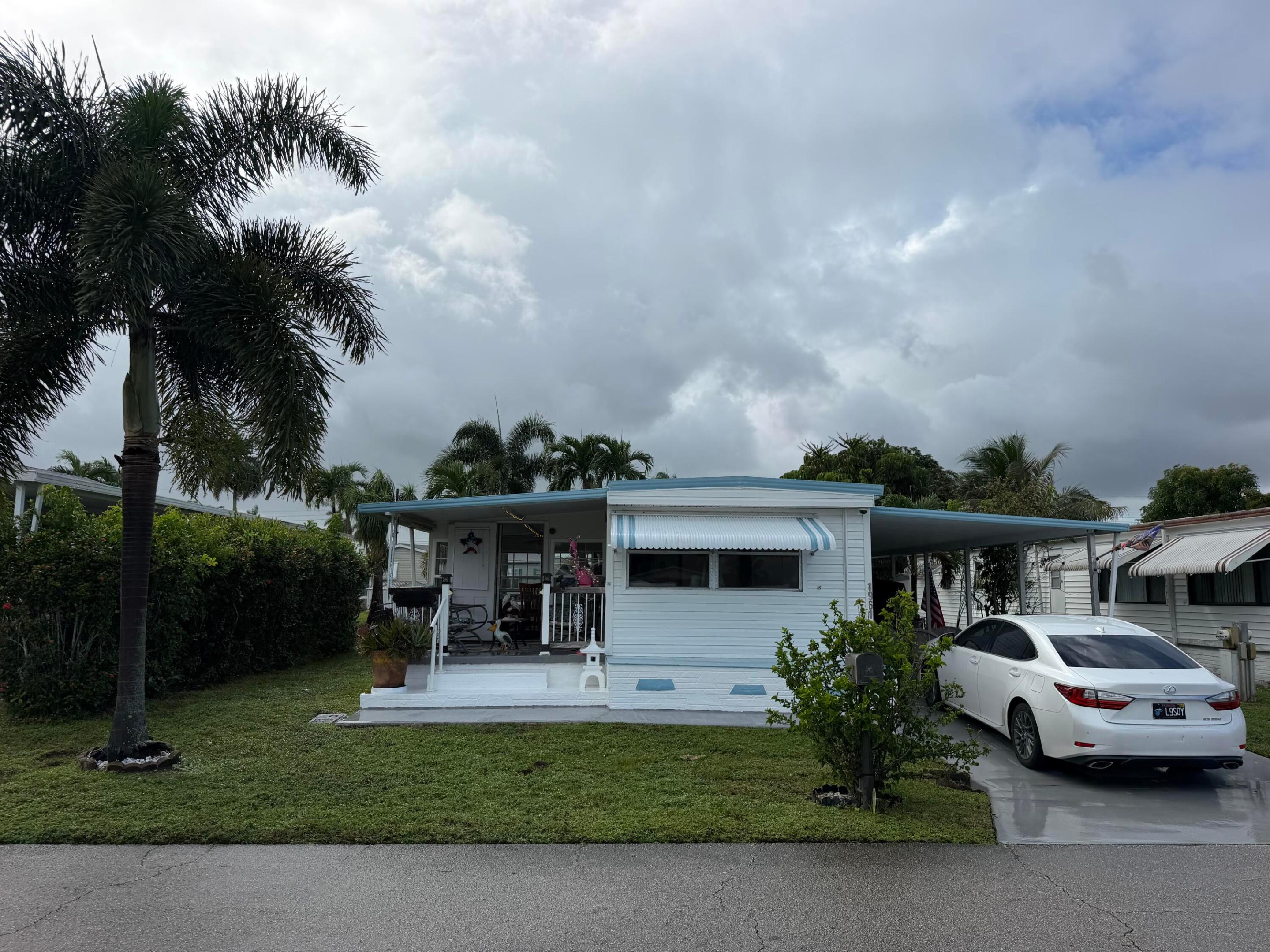 1961 Sw 84th Avenue Property Photo 1
