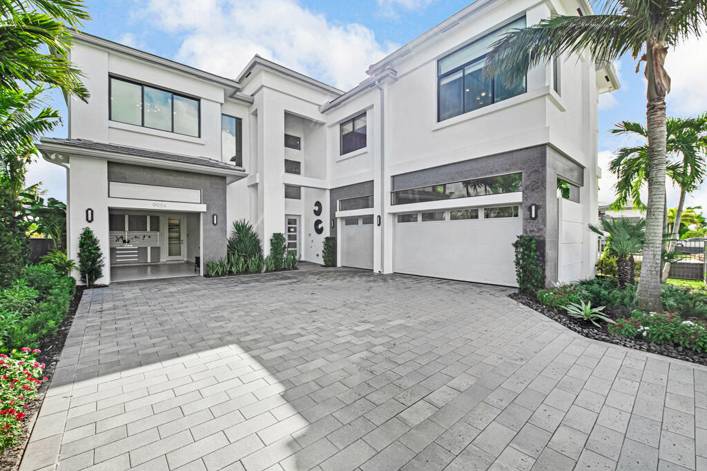 9984 Migration Point Property Photo 1