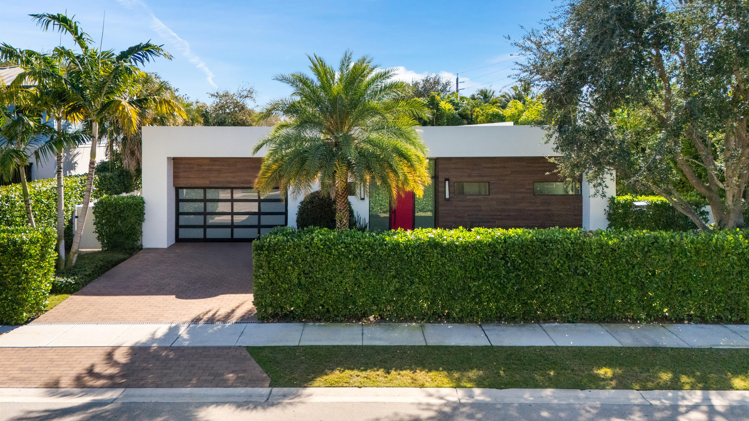 10 Coconut Road Property Photo 1