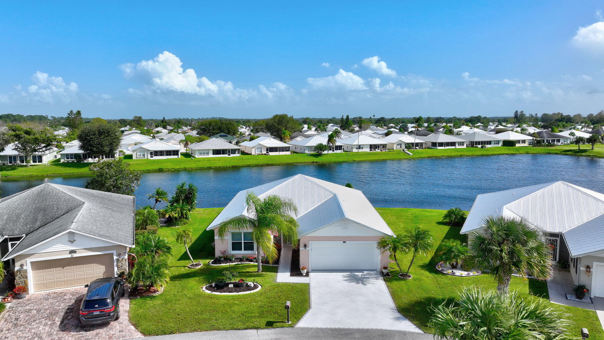 6734 PICANTE Circle Property Photo 1