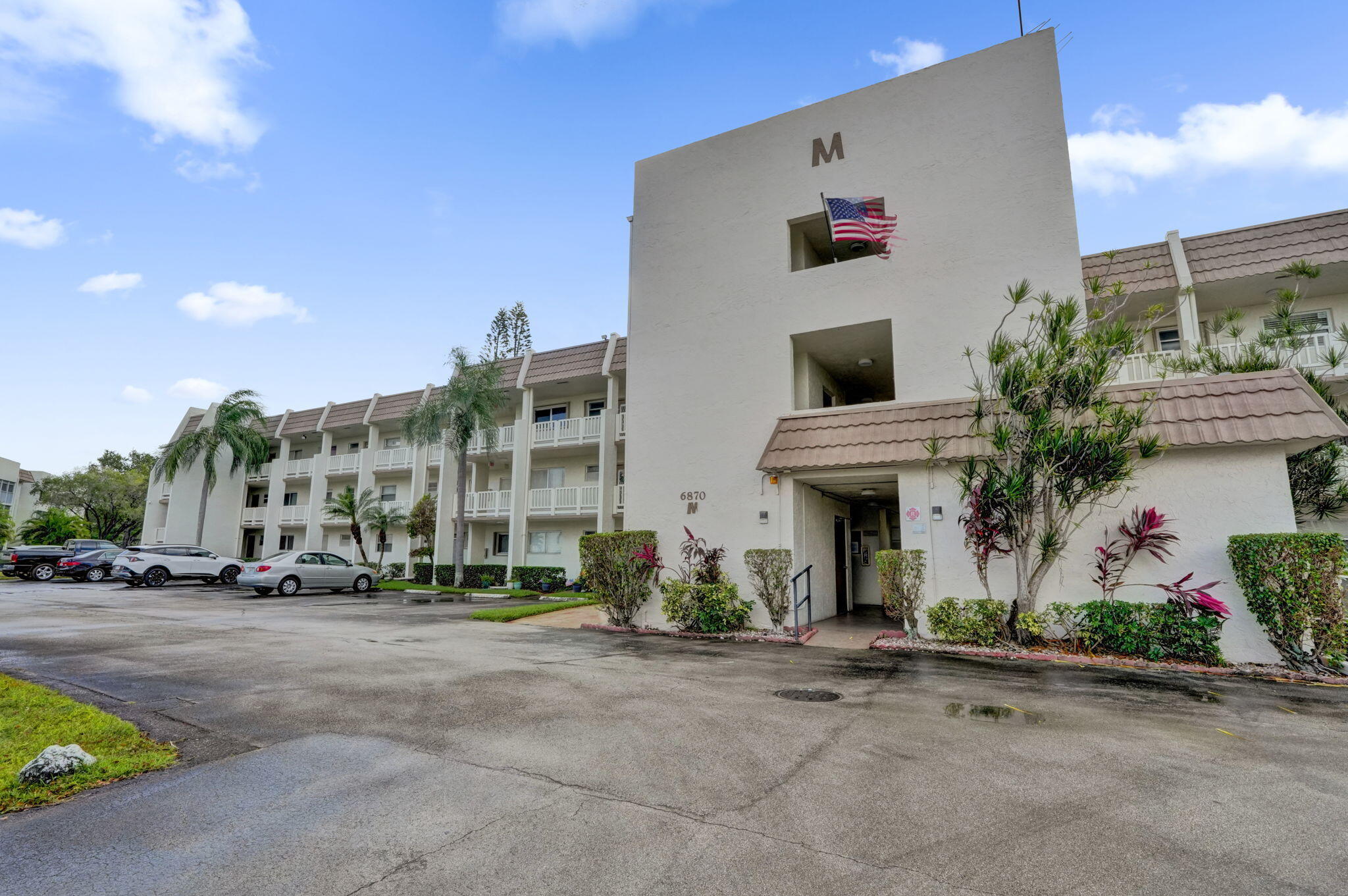 6870 Royal Palm Boulevard 103M Property Photo 1