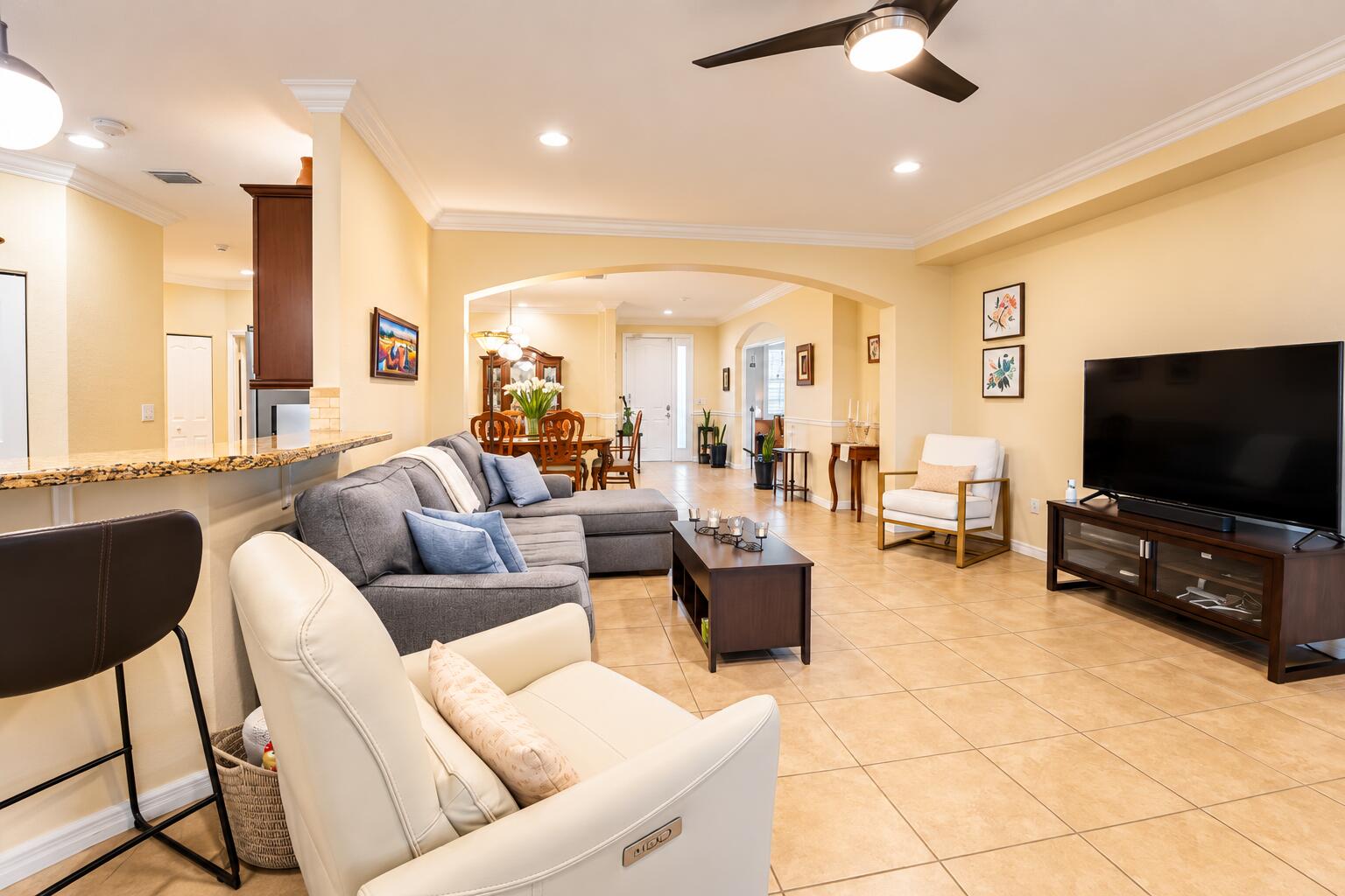 9340 Silent Oak Circle Property Photo 11