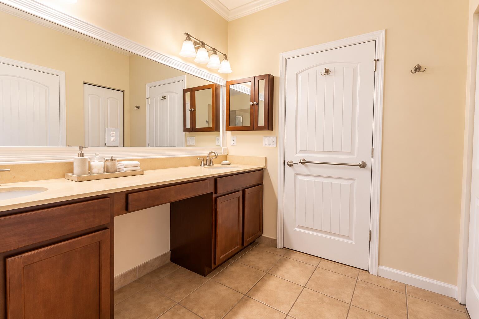 9340 Silent Oak Circle Property Photo 30