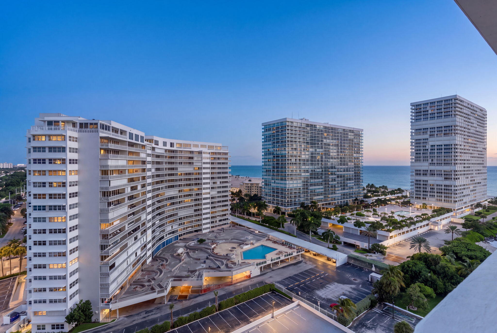2100 S Ocean Drive 15E Property Photo 1