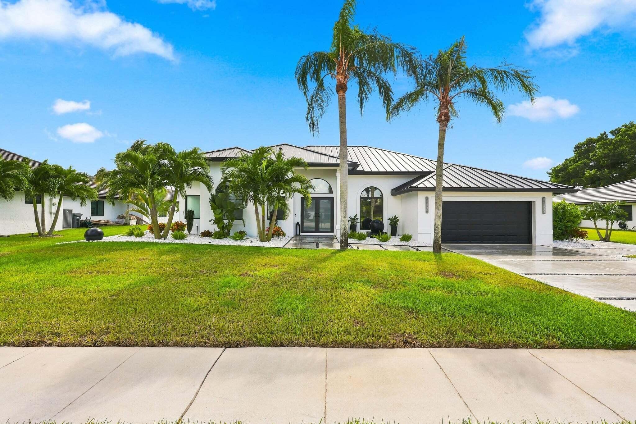 11145 Boca Woods Lane Property Photo 3