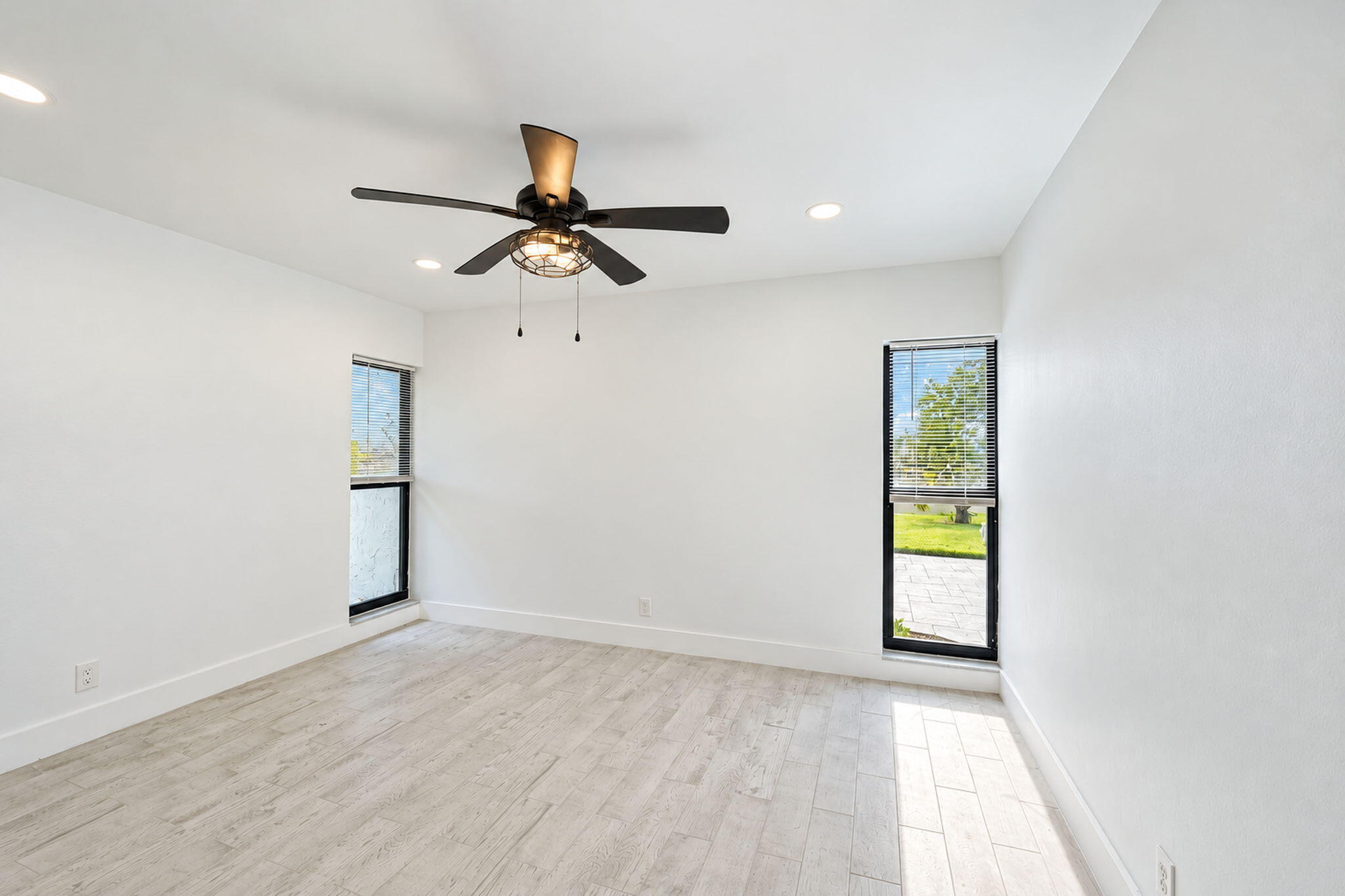 4603 King Palm Drive Property Photo 30