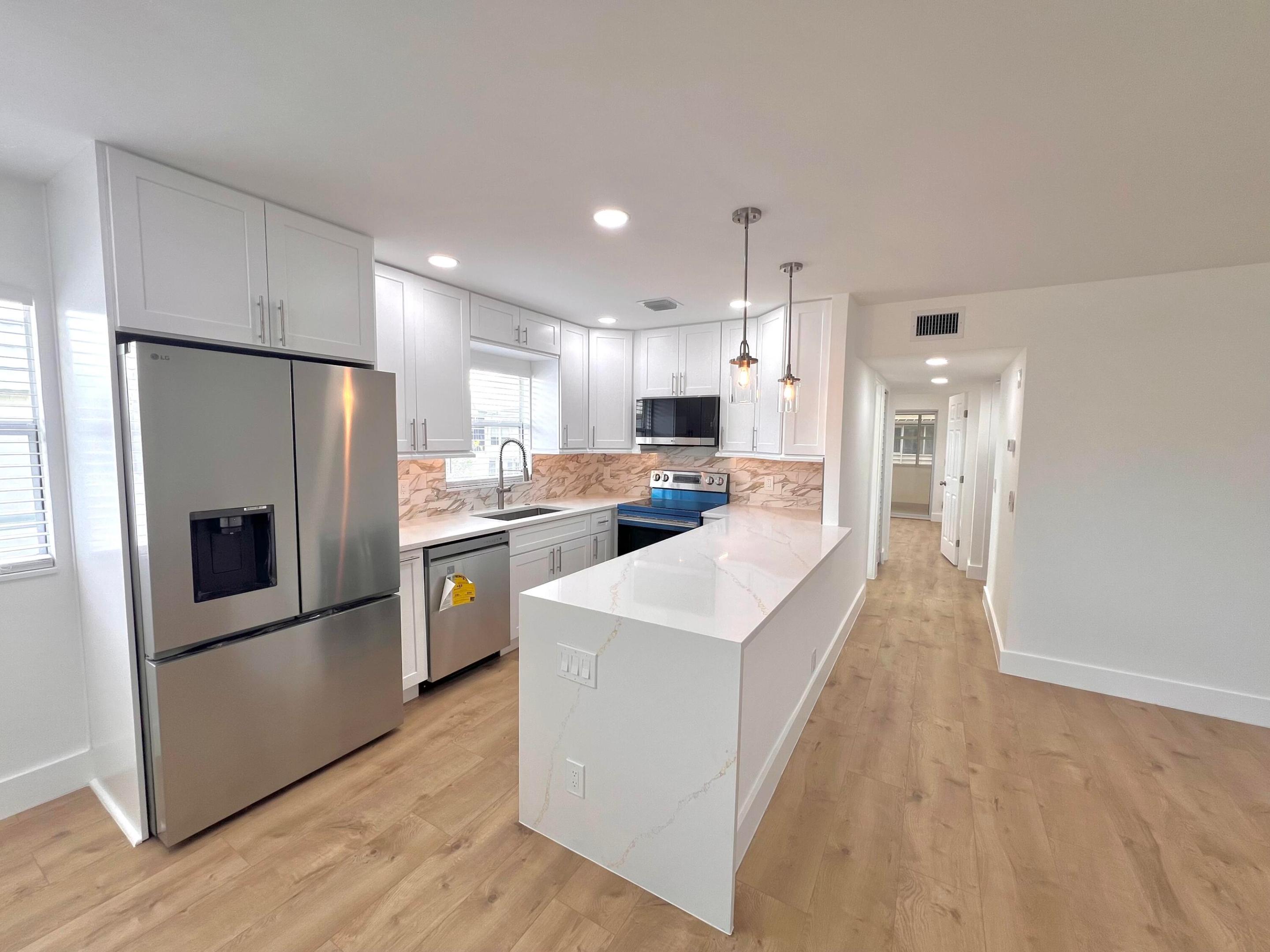 137 MONACO C Property Photo 1