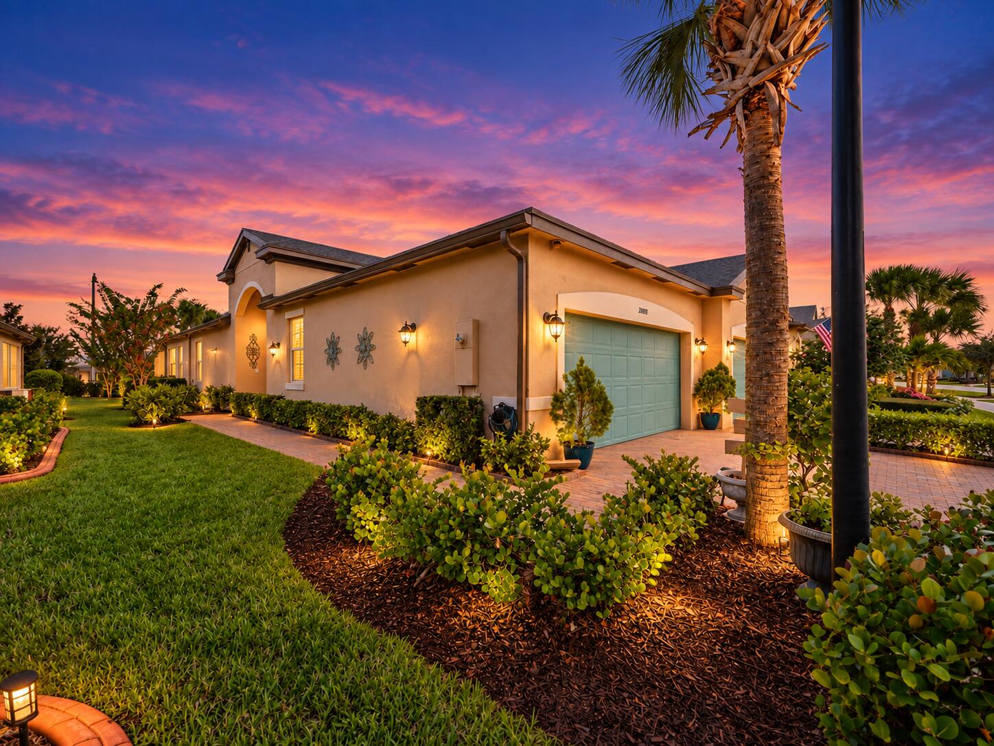 11543 SW Lake Park Drive Property Photo 1