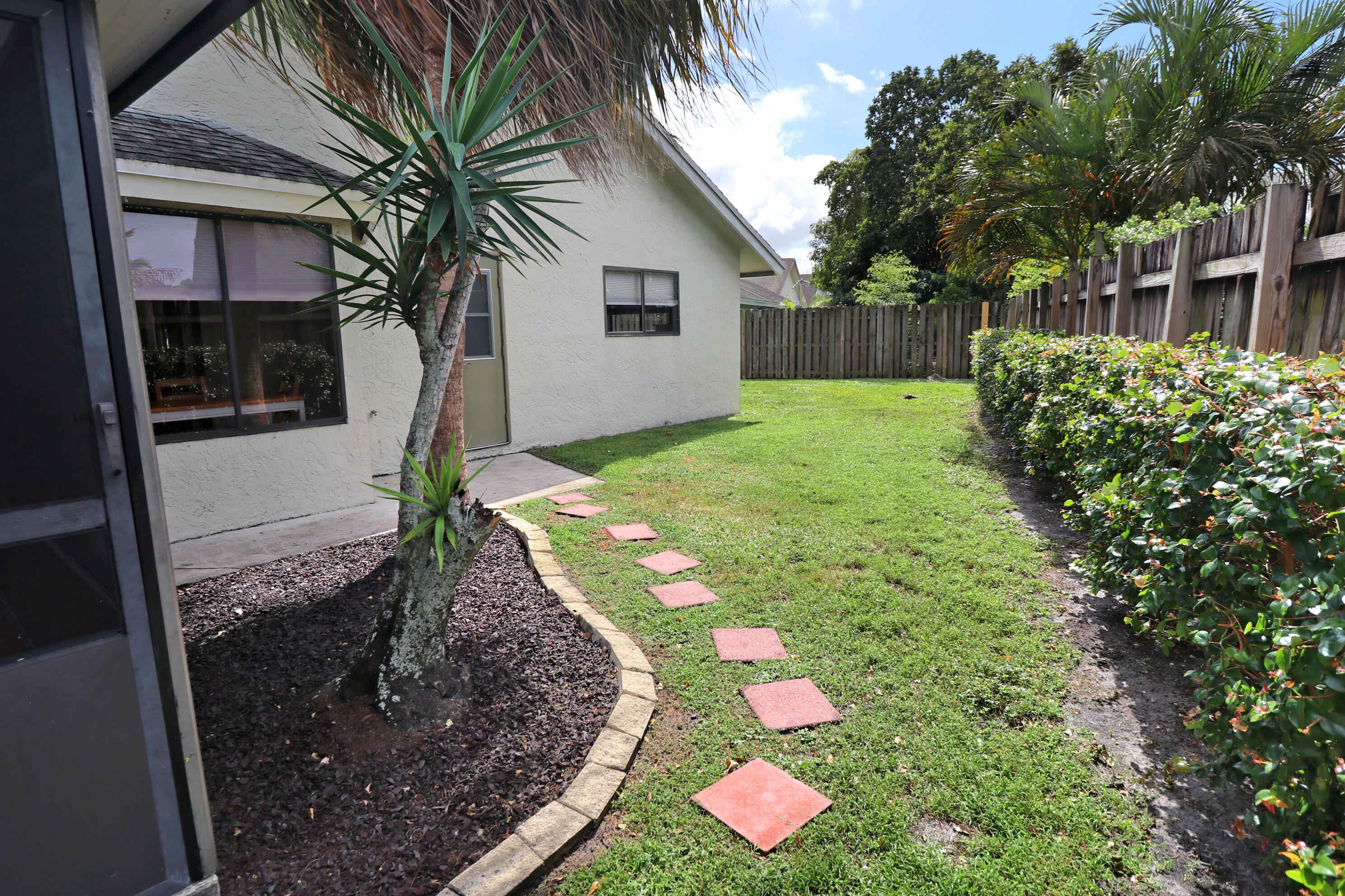 2827 Nw 110th Avenue Property Photo 32