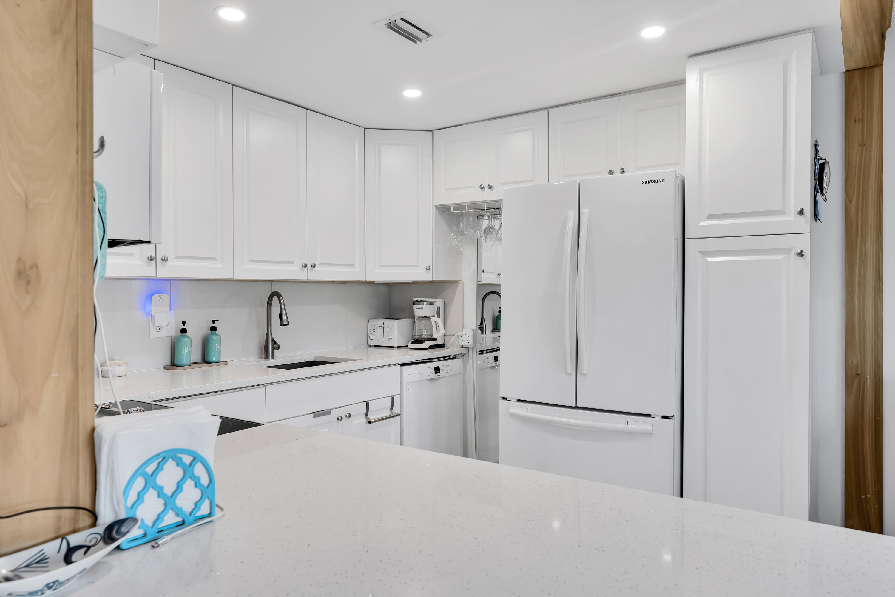 363 Wellington J Property Photo 4