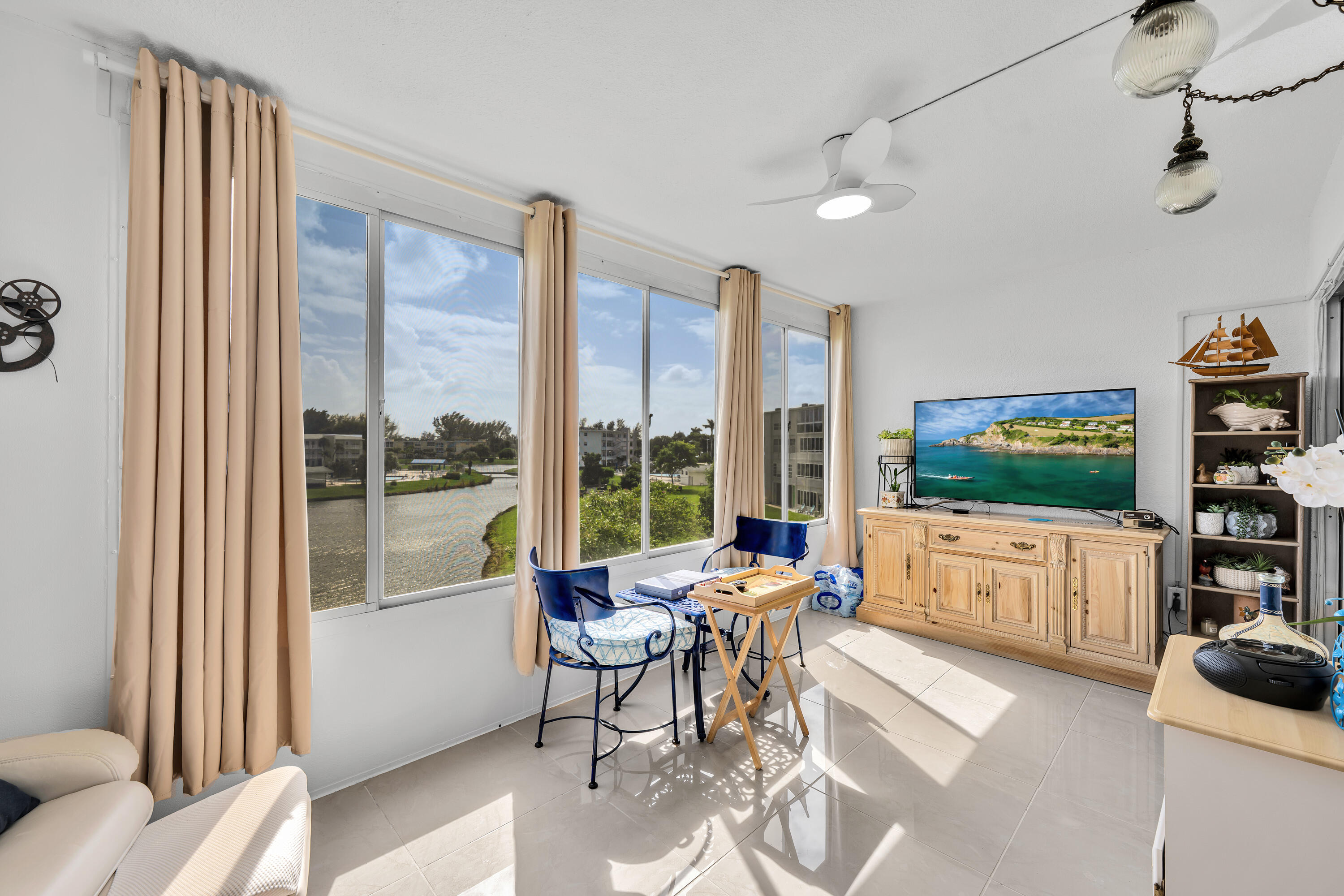 363 Wellington J Property Photo 23