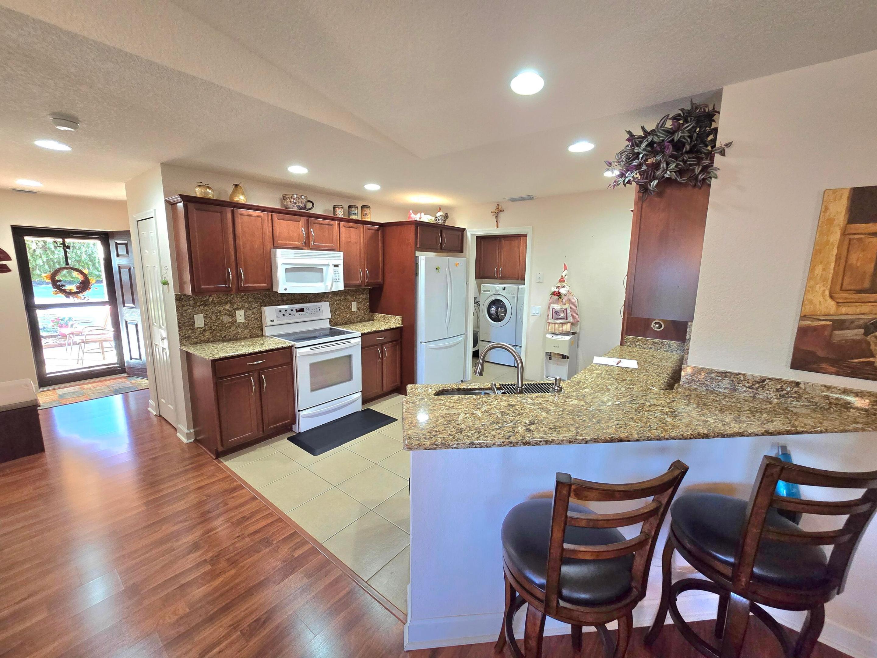 20 Silver Oak Drive Property Photo 1