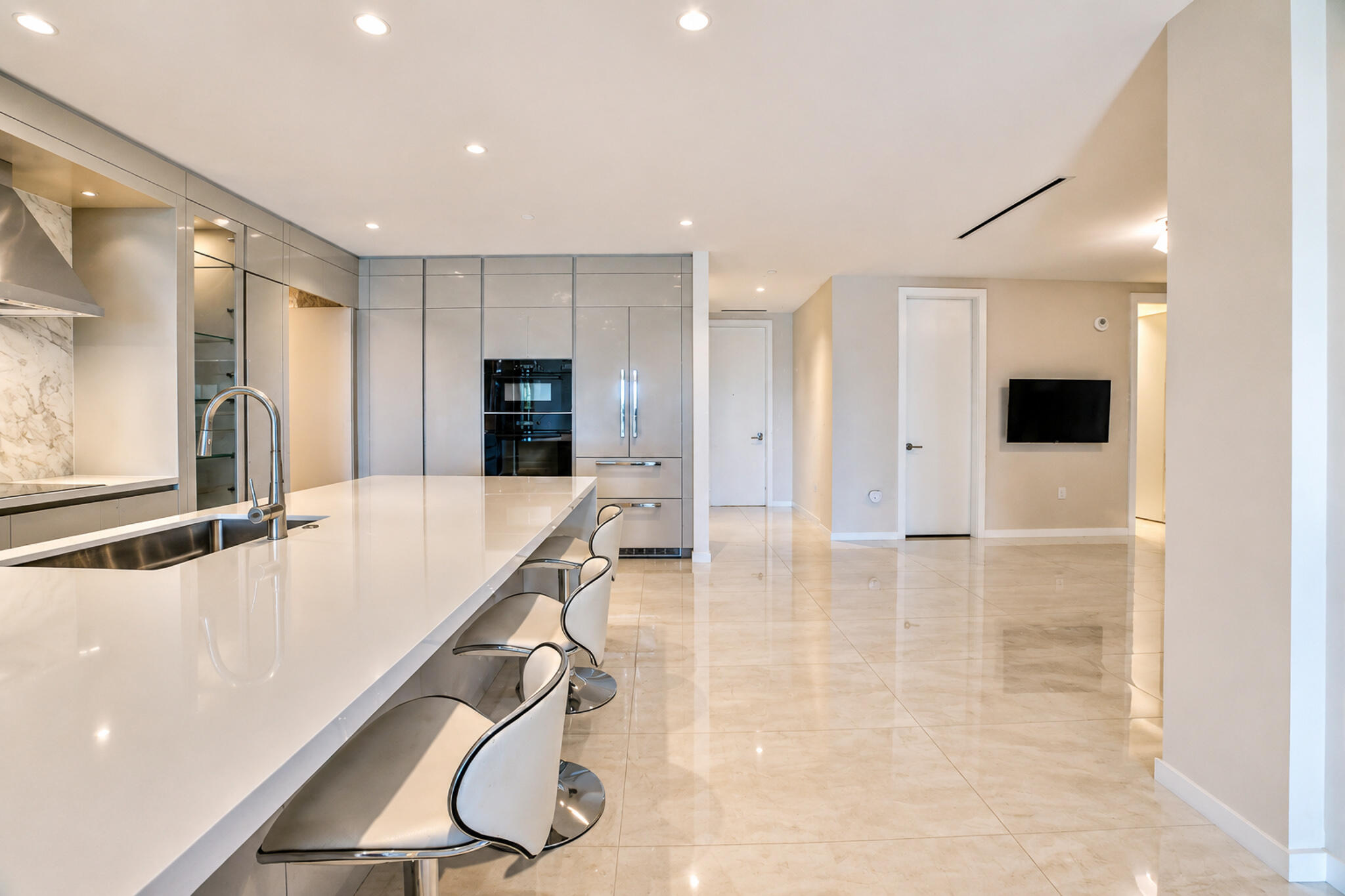 200 Se Mizner Boulevard 503 Property Photo 6
