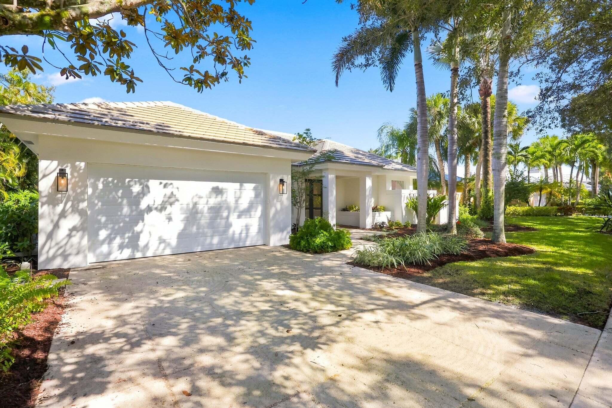 6114 Winding Lake Drive Property Photo 4