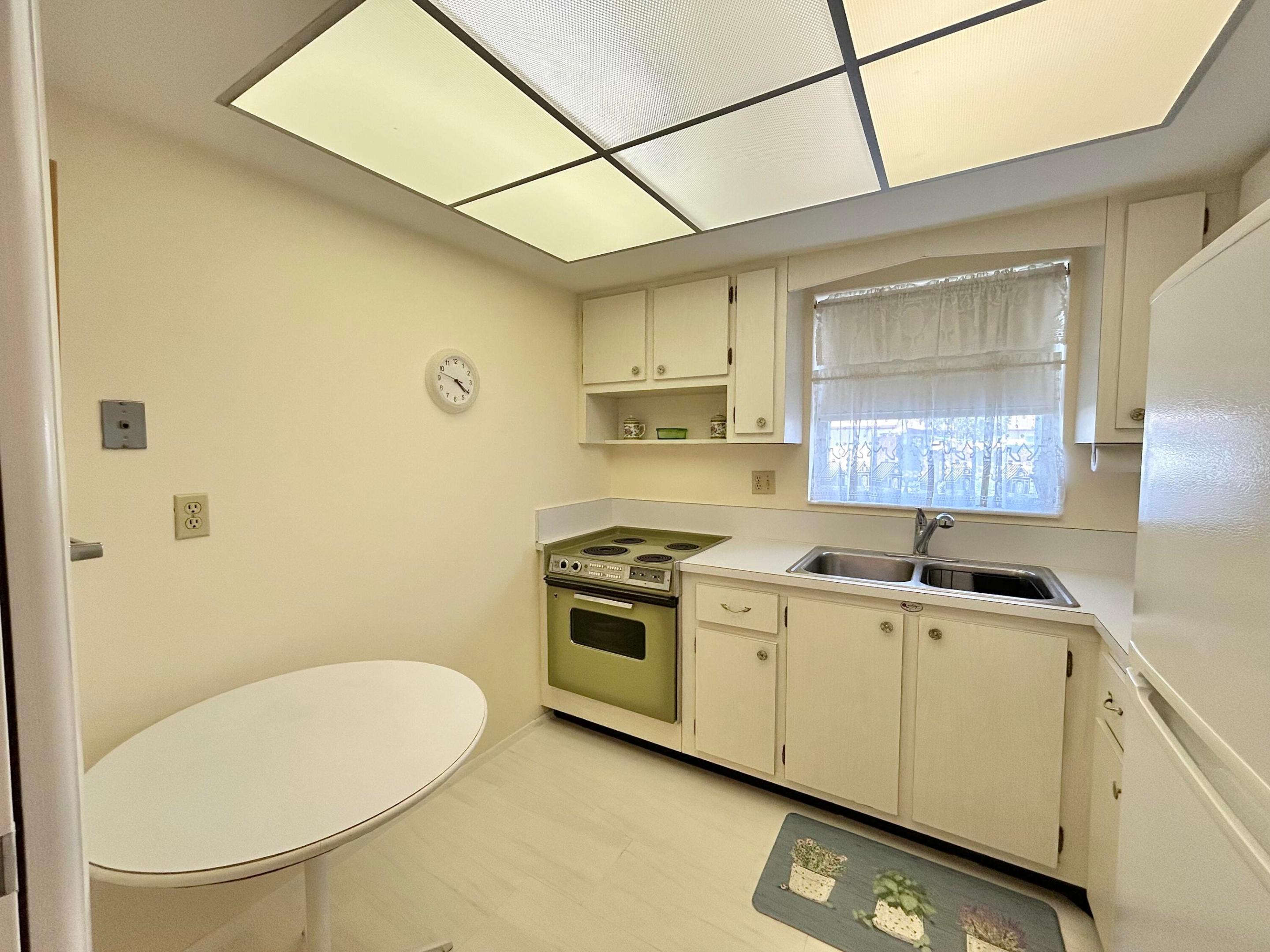 2955 Crosley Drive W F Property Photo 1