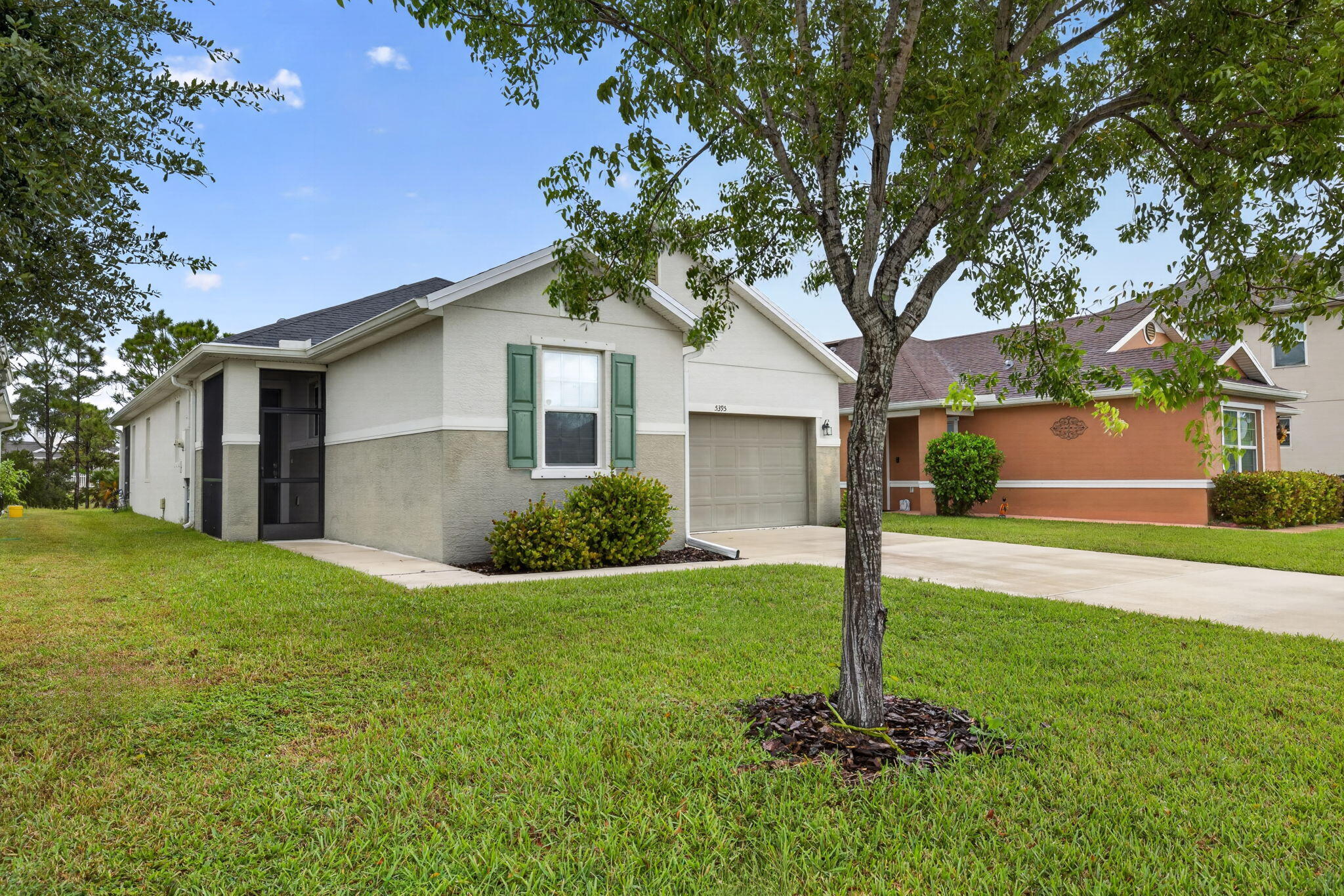 5395 NW Pine Trail Circle Property Photo 1