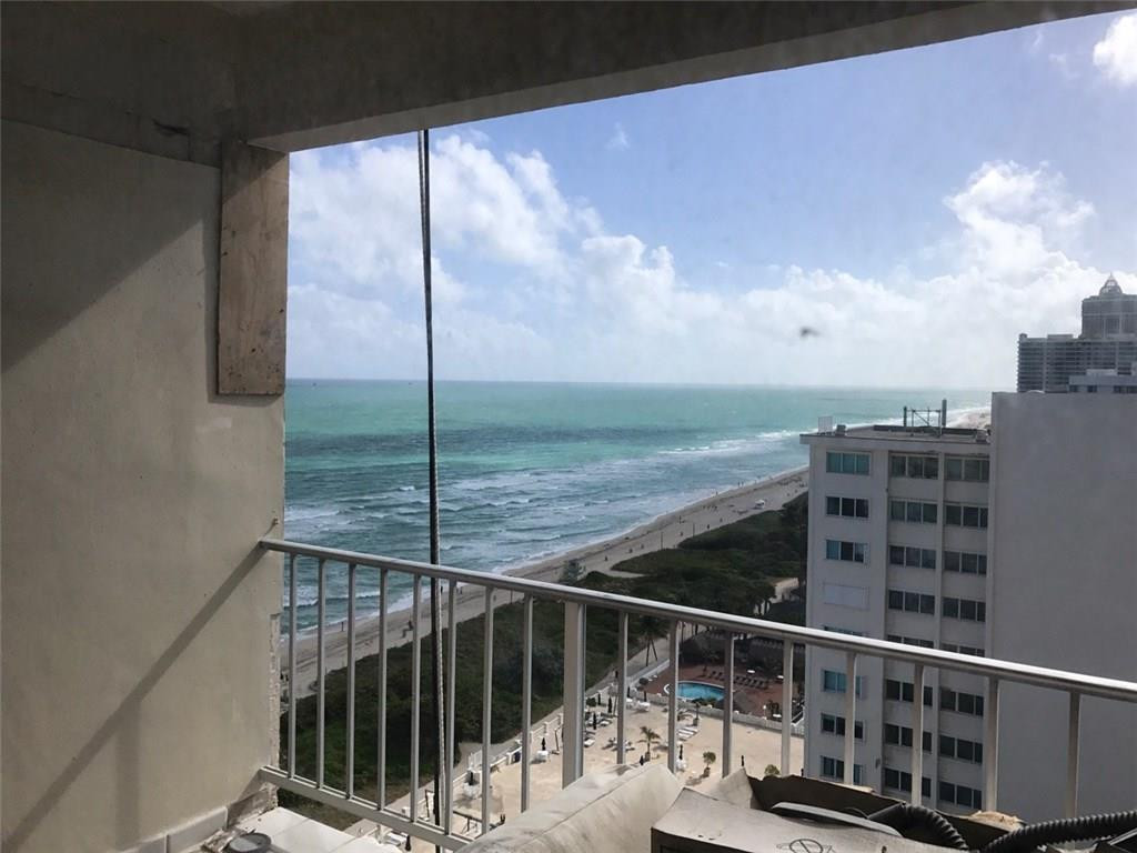 5401 Collins Avenue 1510 Property Photo 11