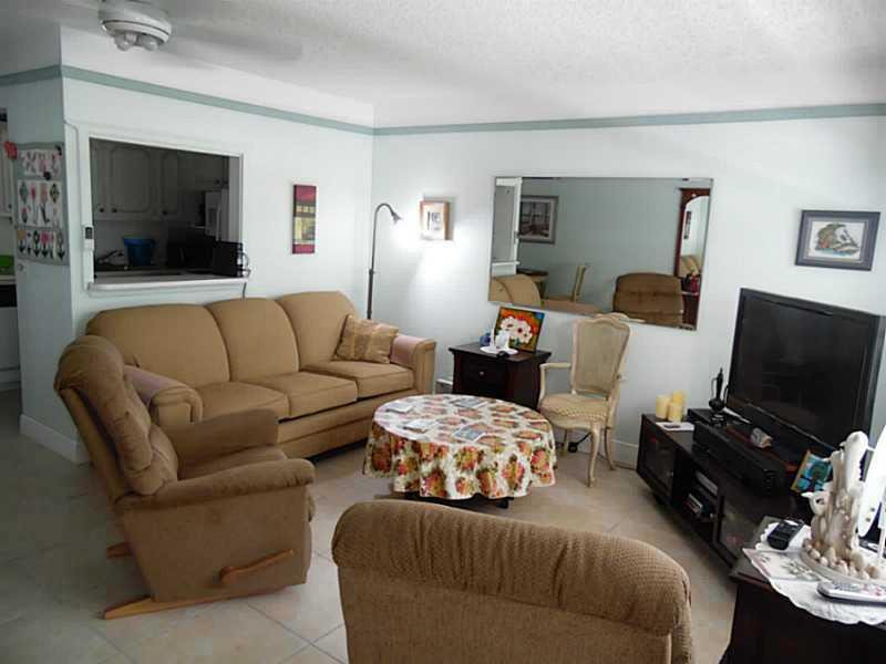130 Lyndhurst F 130, Deerfield Beach, Fl 33442 Property Photo 1