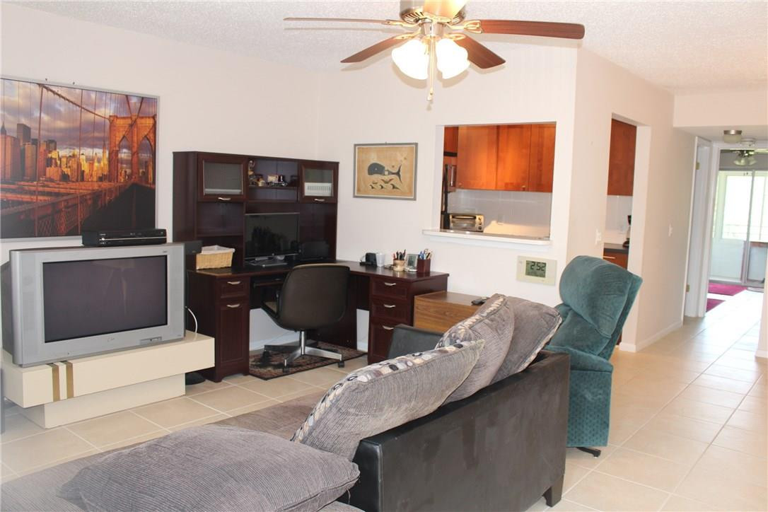 264 Durham G 264, Deerfield Beach, Fl 33442 Property Photo 1