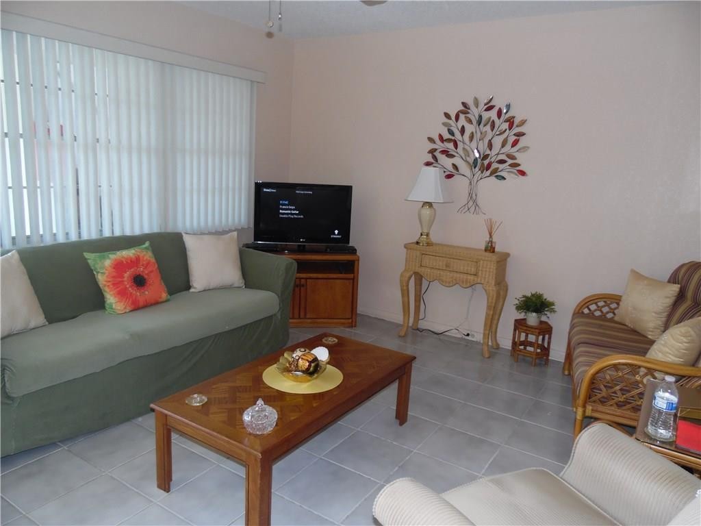 1010 Ellesmere A 0101, Deerfield Beach, Fl 33442 Property Photo 1