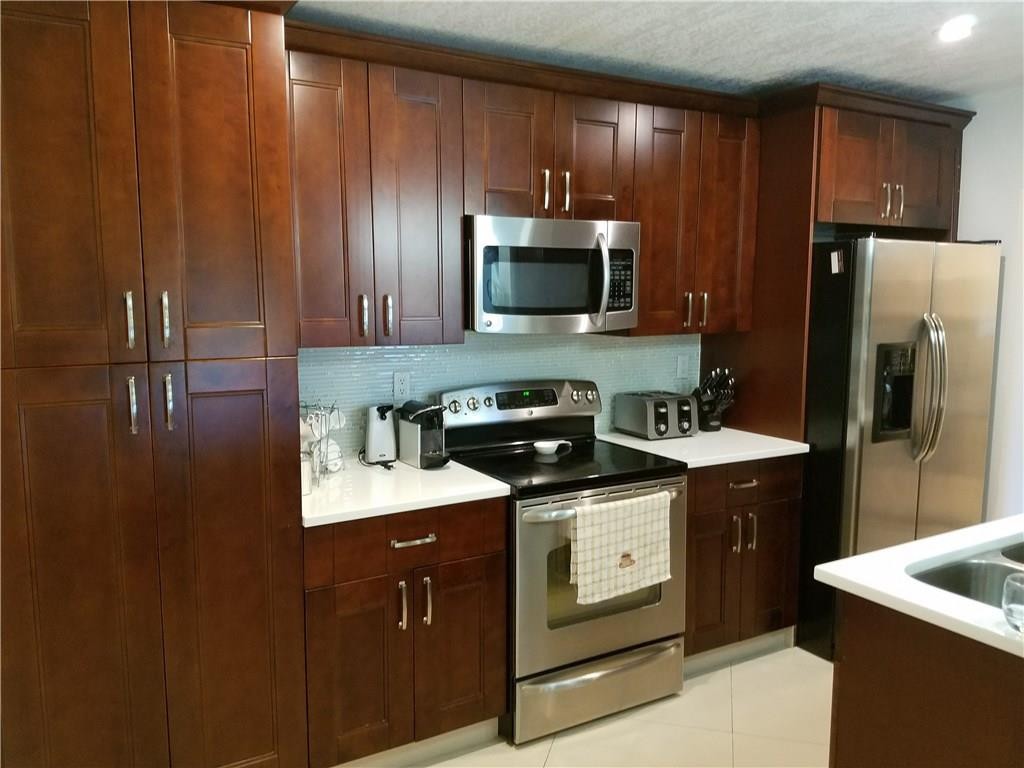5190 E Sabal Palm Boulevard 204, Tamarac, Fl 33319 Property Photo 1