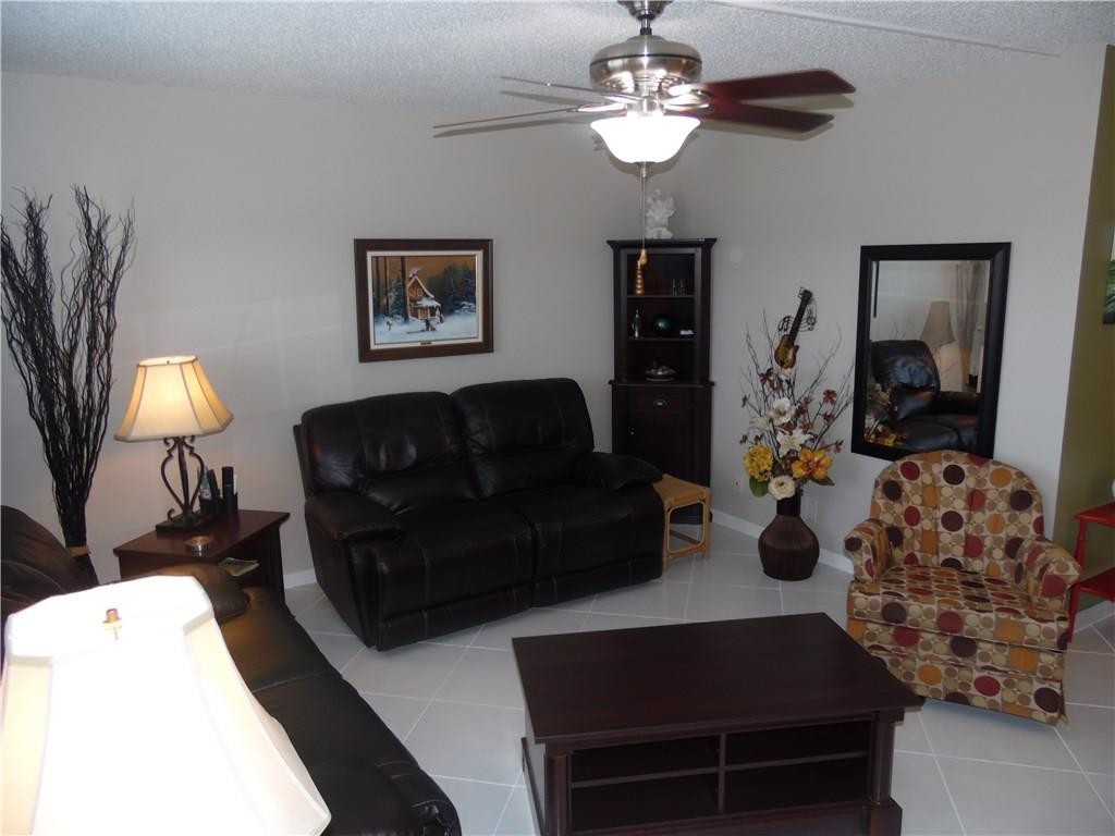 3008 Cambridge A 3008, Deerfield Beach, Fl 33442 Property Photo 1