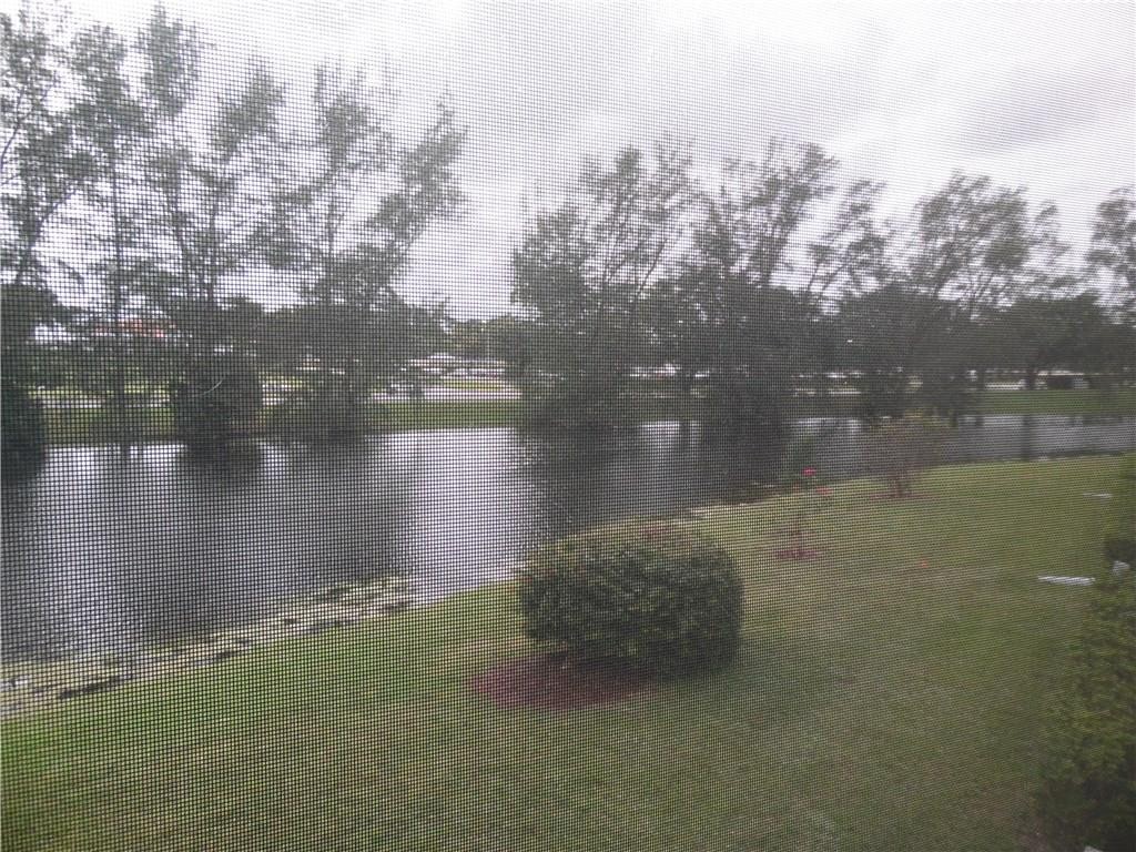 2147 Cambridge G 2147, Deerfield Beach, Fl 33442 Property Photo 1
