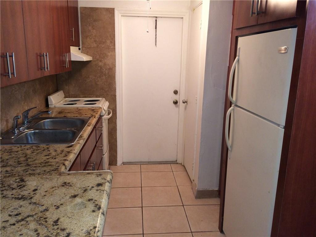 F10148094 Property Photo 2