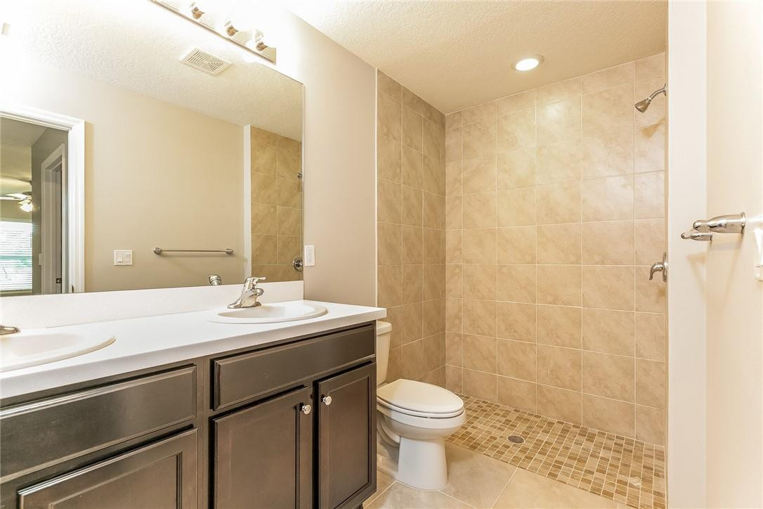 F10191796 Property Photo 8
