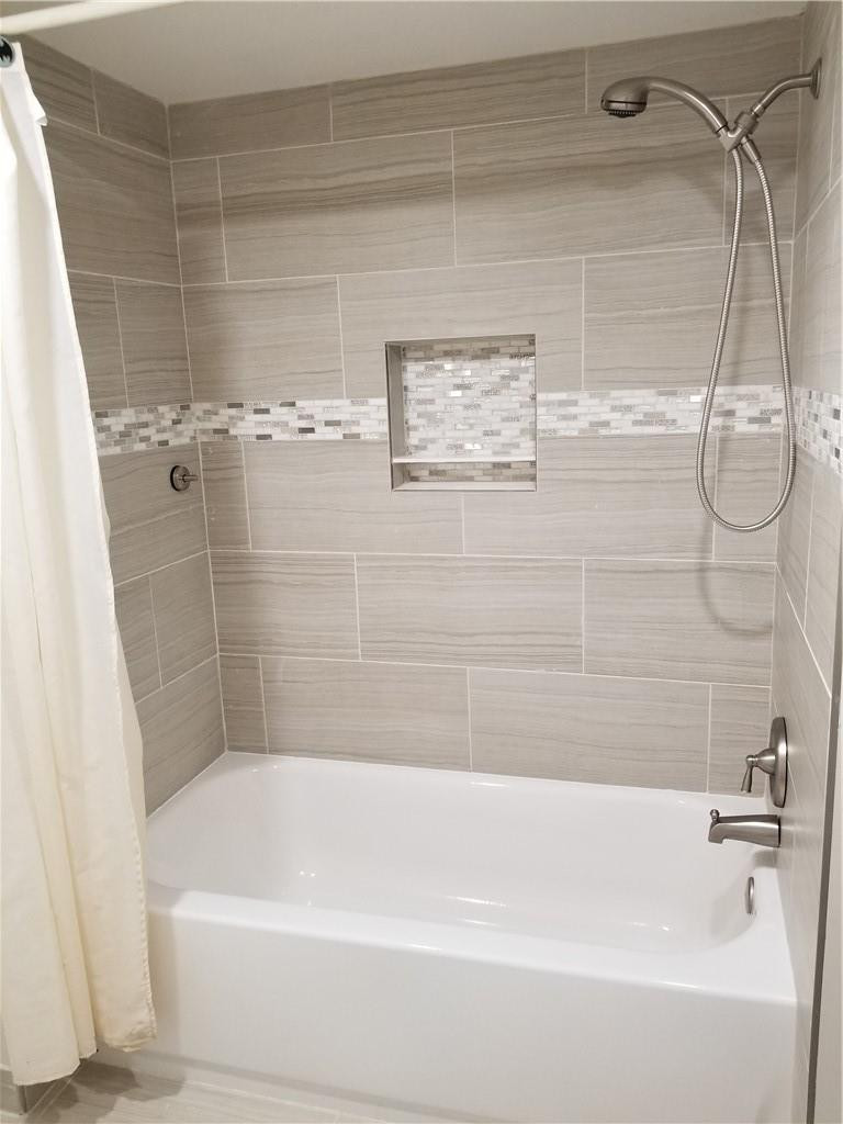 F10247344 Property Photo 2