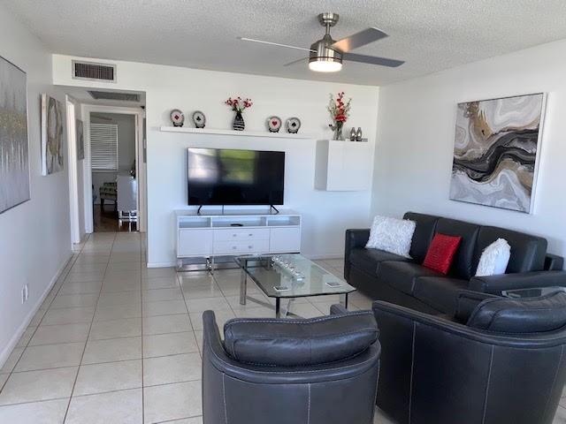 144 Farnham F 144 Property Photo 1