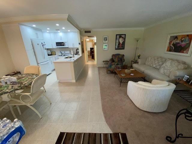 3065 Newport Q Q Property Photo 1